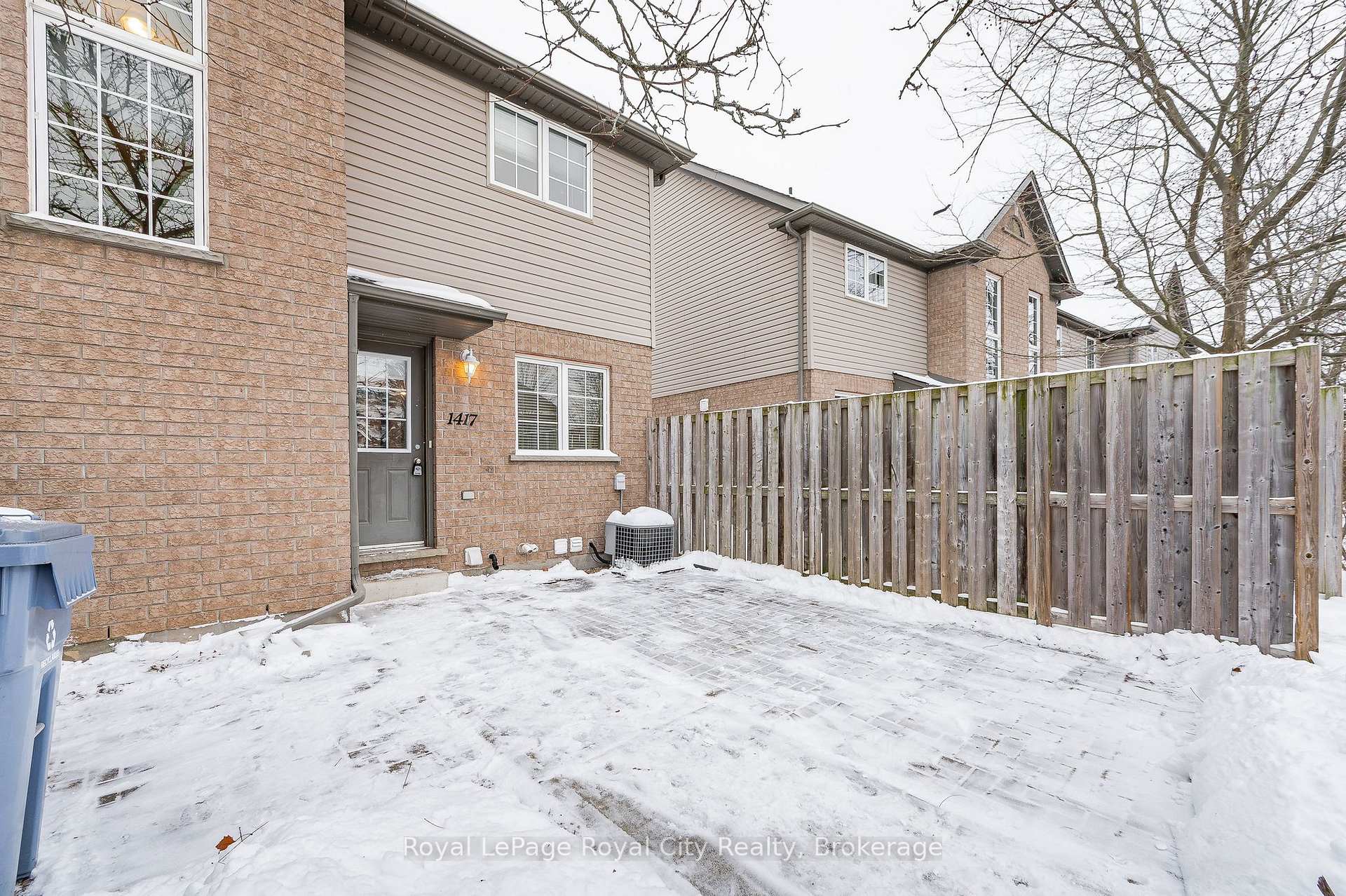Photo 38 of Unit 17, 1417 Gordon Street, Guelph, Clairfields/Hanlon Business Park — HOMEH