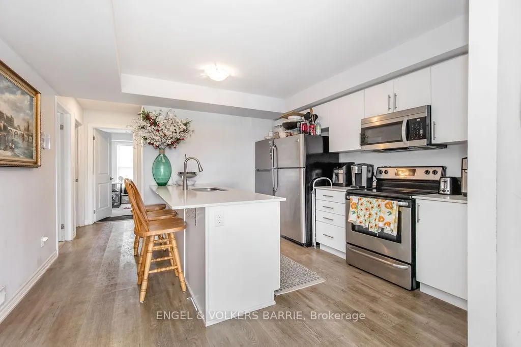 Photo 8 of Unit 6, 246 Penetanguishene Road, Barrie, Georgian Drive — HOMEH