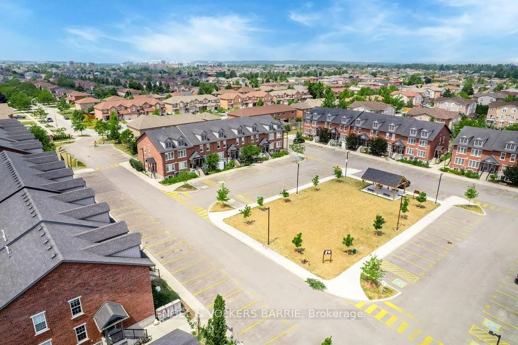 Photo 15 of Unit 6, 246 Penetanguishene Road, Barrie, Georgian Drive — HOMEH