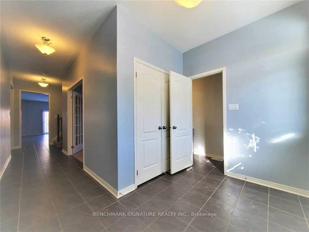 Photo 2 of 10 William Fair Drive, Clarington, Bowmanville — HOMEH