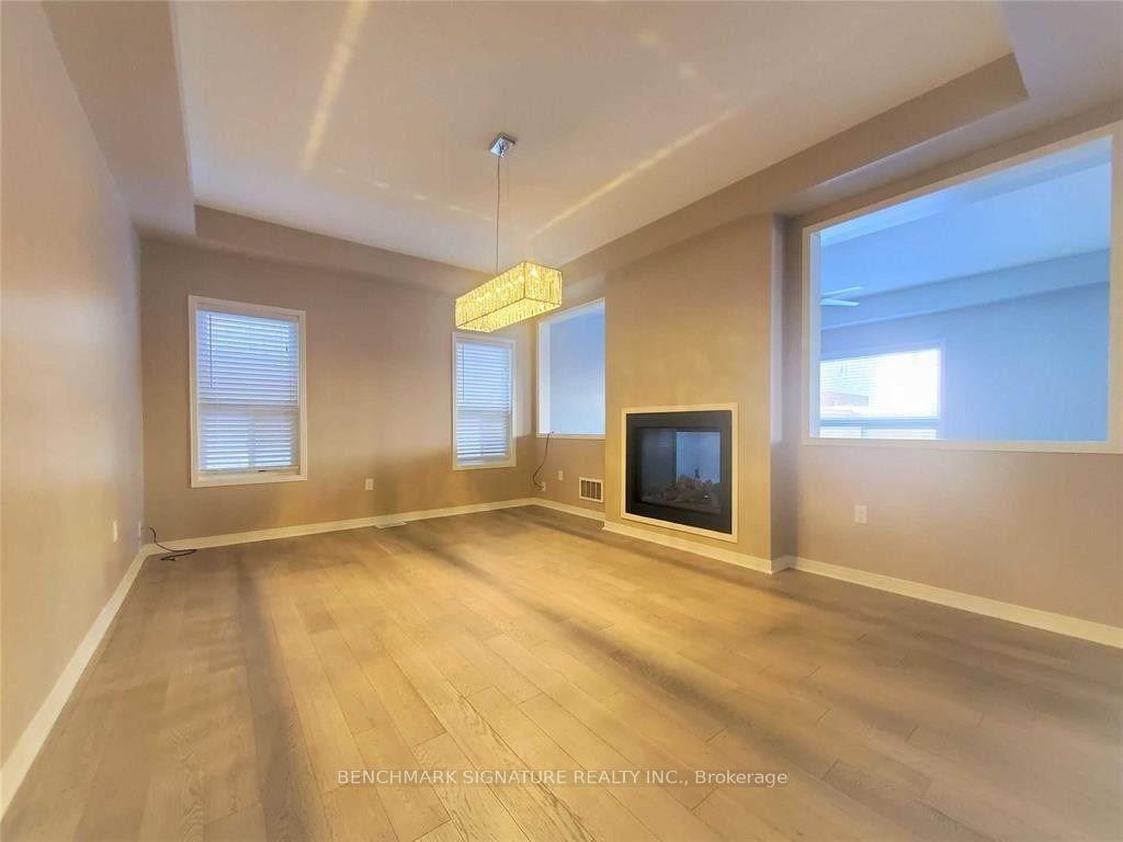 Photo 6 of 10 William Fair Drive, Clarington, Bowmanville — HOMEH