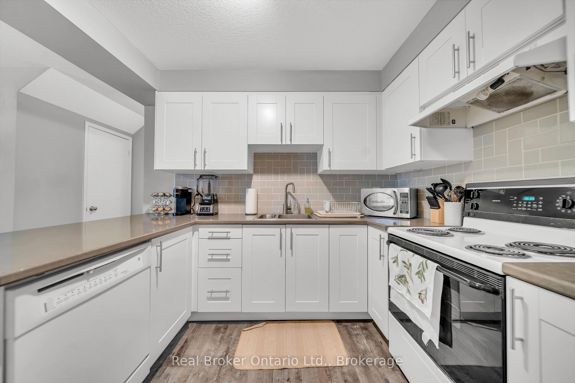 Photo 11 of Unit 121, 458 Janefield Avenue, Guelph, Dovercliffe Park/Old University — HOMEH