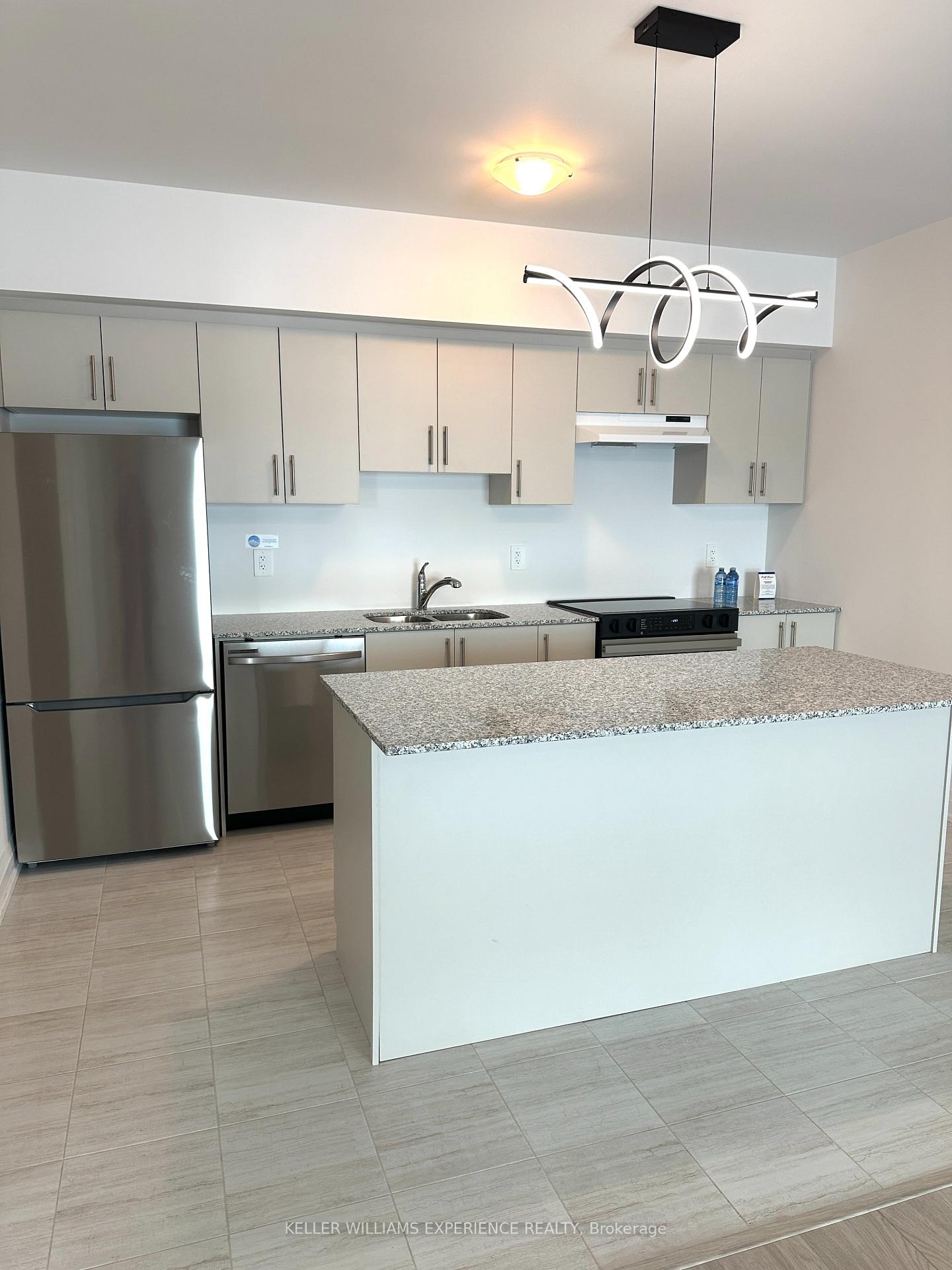 Photo 5 of Unit #406, 15 Kneeshaw Drive, Barrie, Rural Barrie Southeast — HOMEH