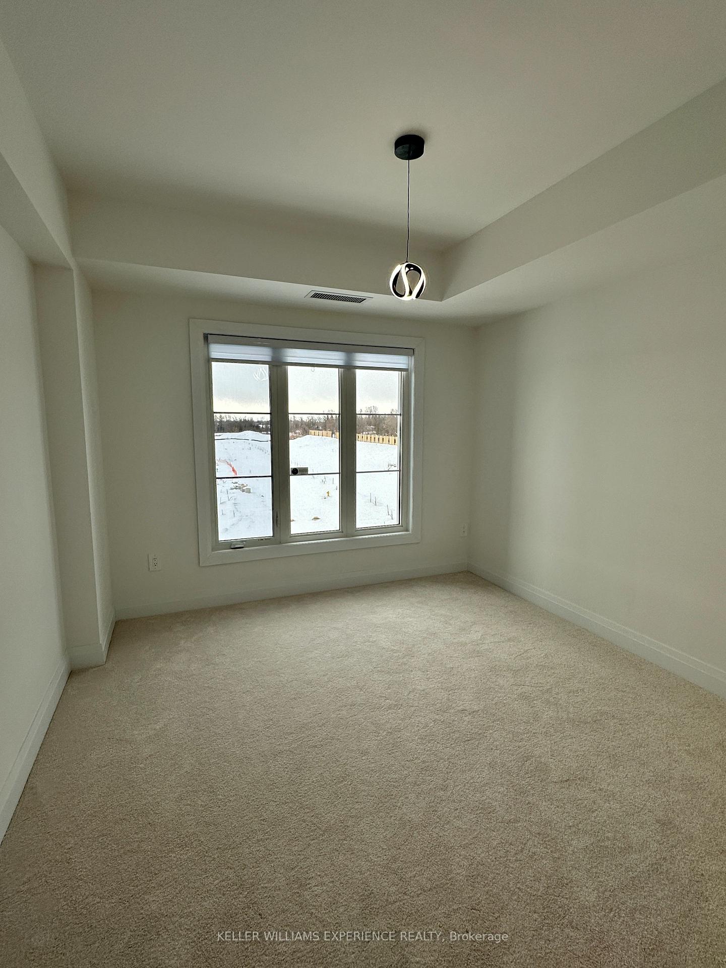 Photo 9 of Unit #406, 15 Kneeshaw Drive, Barrie, Rural Barrie Southeast — HOMEH