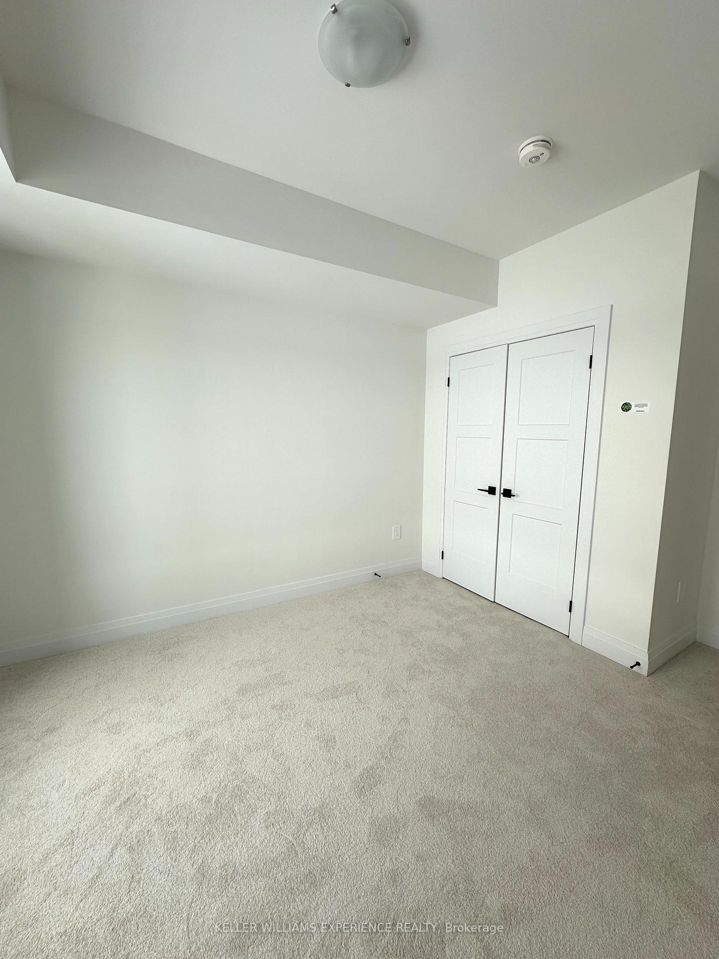 Photo 10 of Unit #406, 15 Kneeshaw Drive, Barrie, Rural Barrie Southeast — HOMEH