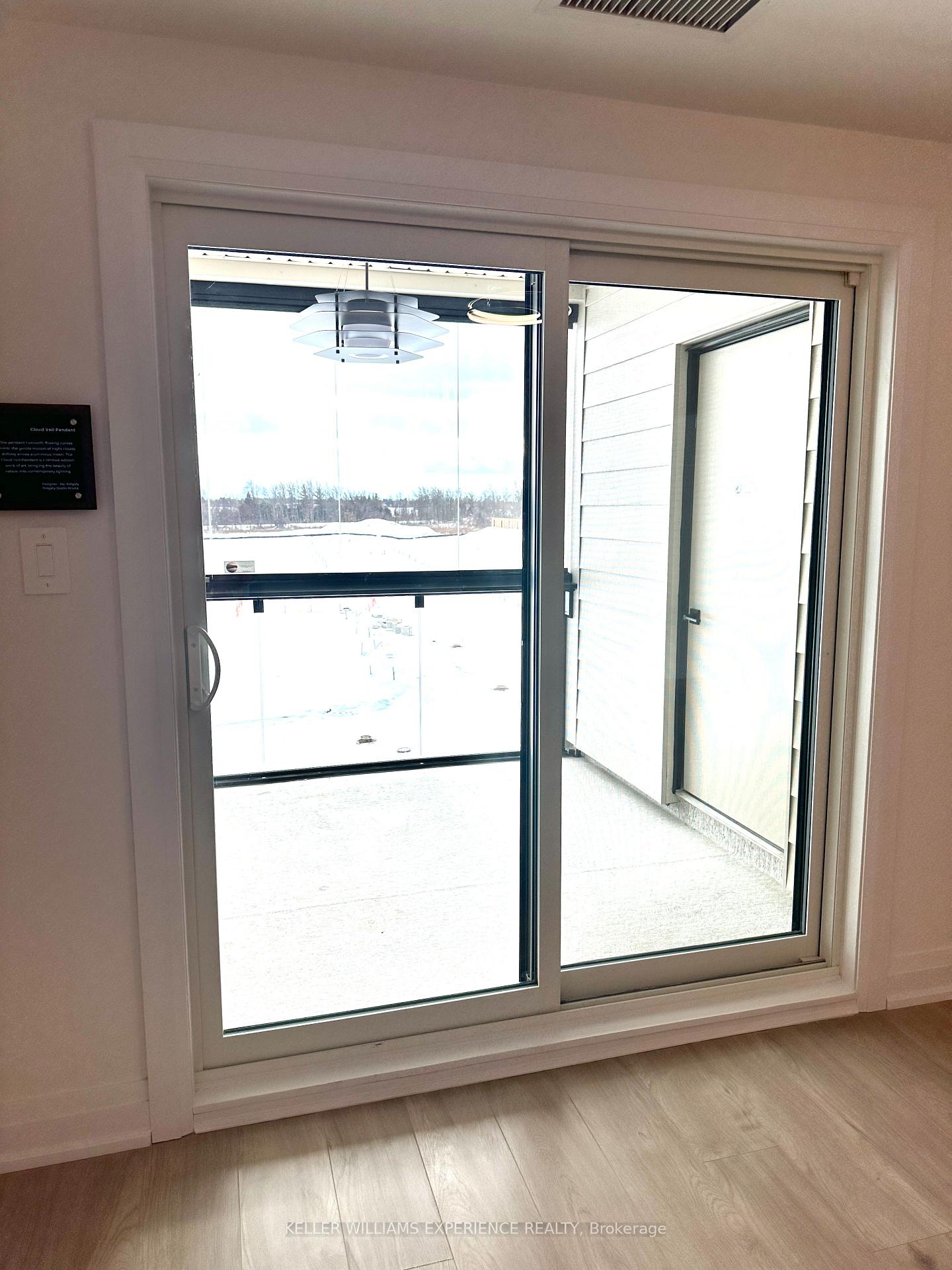 Photo 15 of Unit #406, 15 Kneeshaw Drive, Barrie, Rural Barrie Southeast — HOMEH