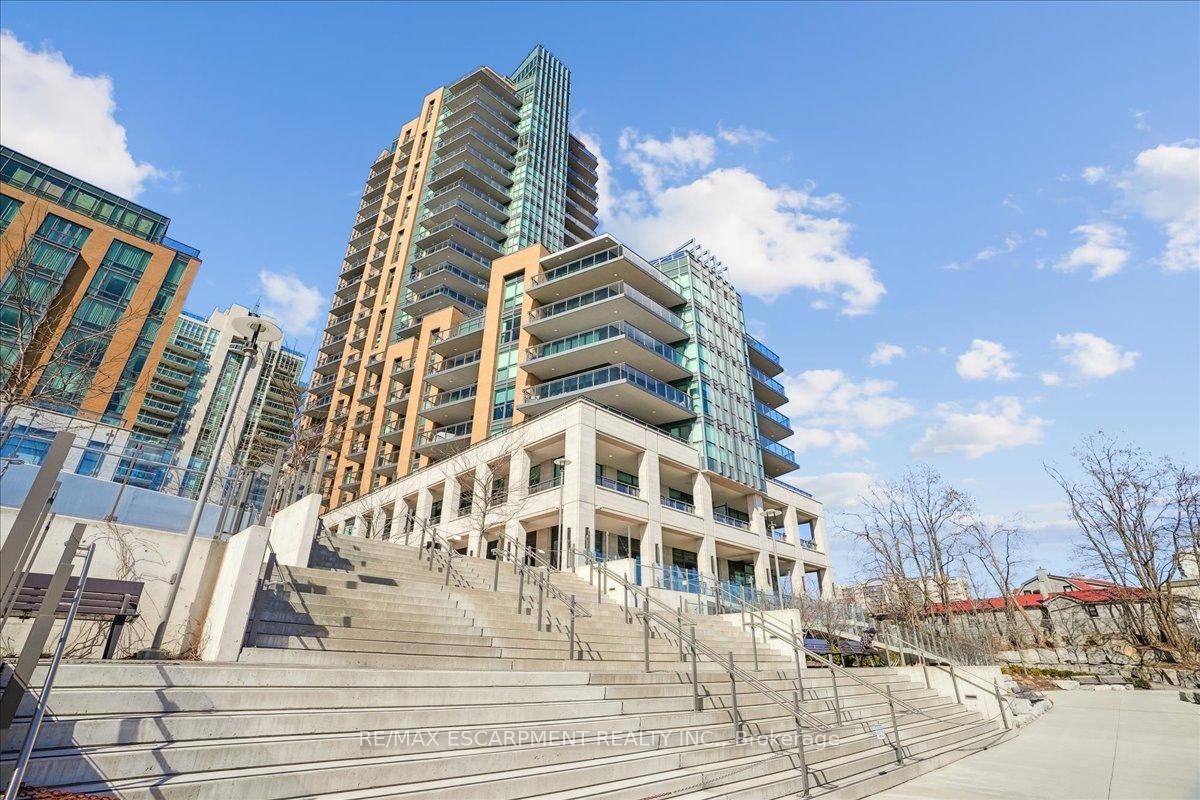 Front of Unit 206, 2060 Lakeshore Road