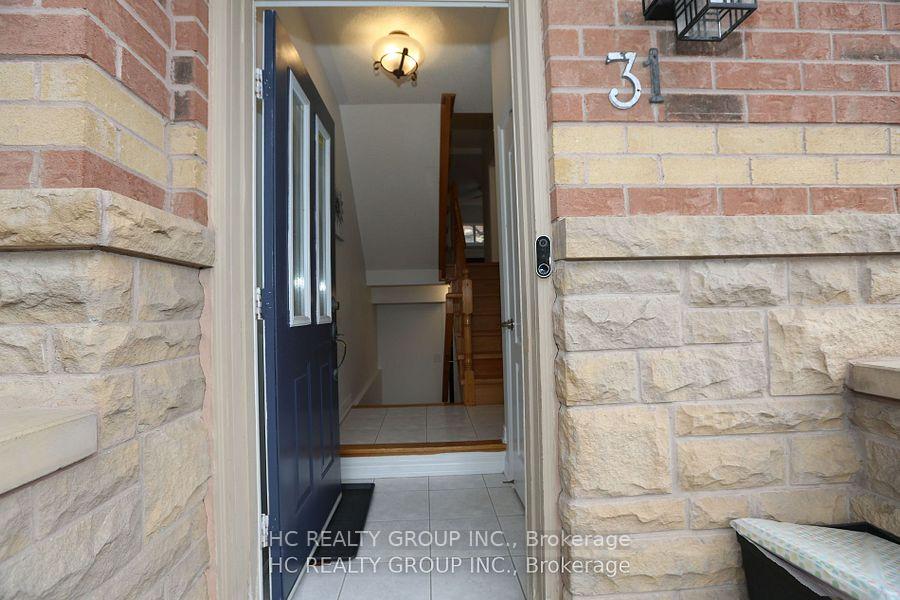 Photo 2 of 31 Melissa Way, Markham, Buttonville — HOMEH
