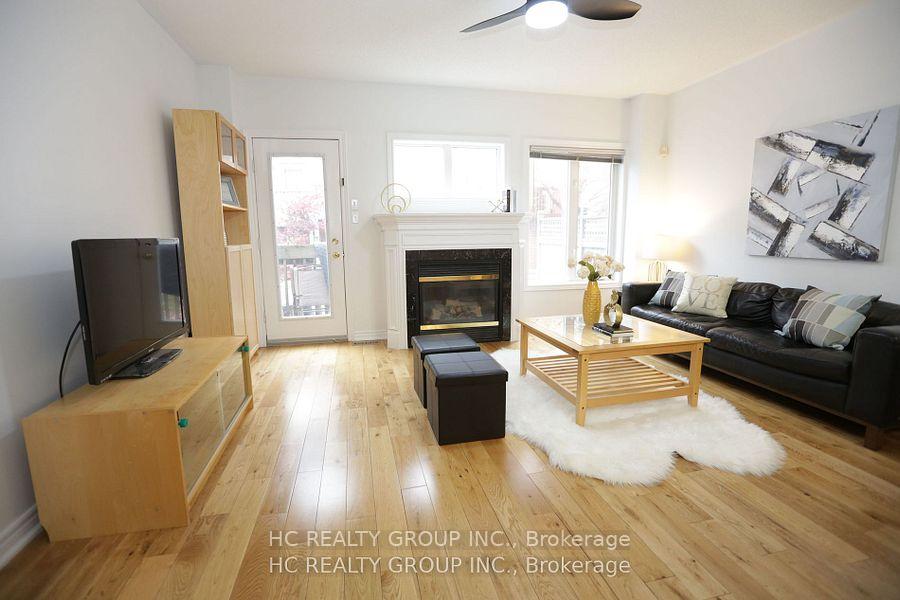 Photo 7 of 31 Melissa Way, Markham, Buttonville — HOMEH