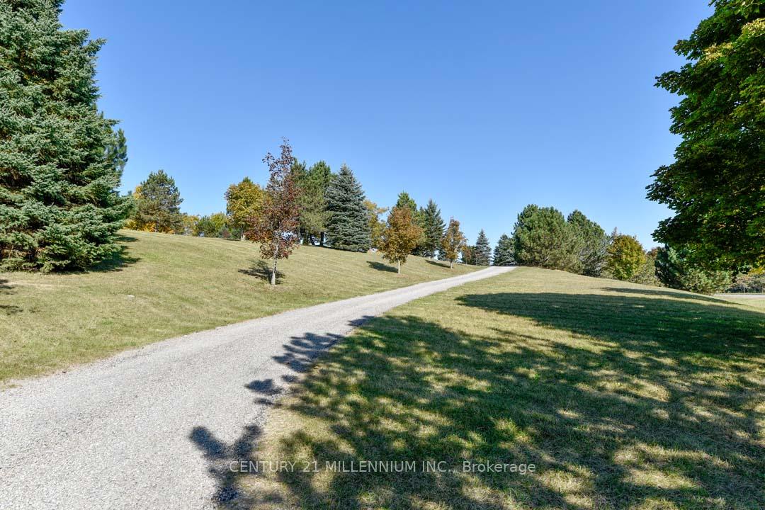 Photo 11 of 4 Flaherty Lane, Caledon, Rural Caledon — HOMEH