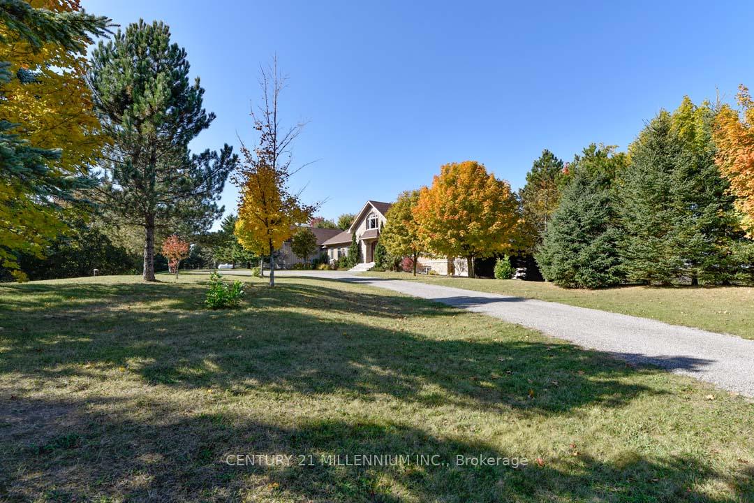 Photo 12 of 4 Flaherty Lane, Caledon, Rural Caledon — HOMEH