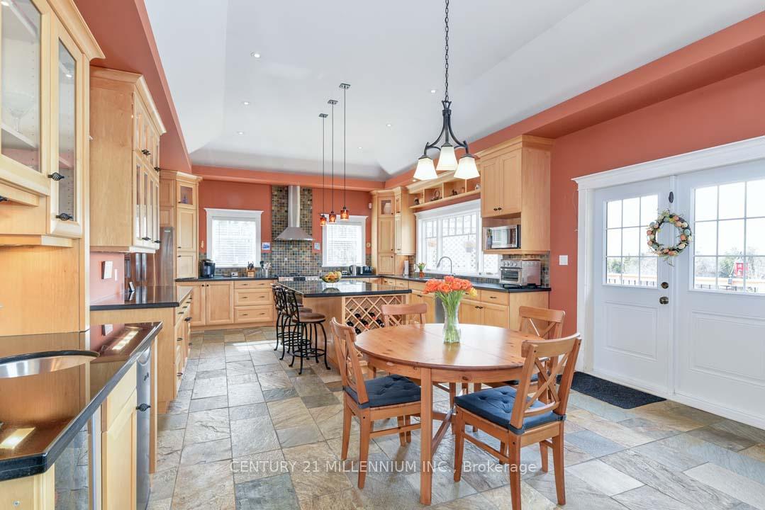 Photo 19 of 4 Flaherty Lane, Caledon, Rural Caledon — HOMEH