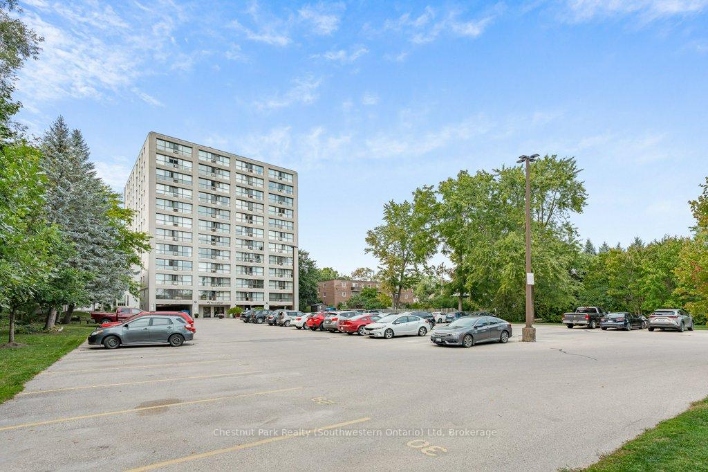 Photo 6 of Unit 407, 358 Waterloo Avenue, Guelph, Junction/Onward Willow — HOMEH