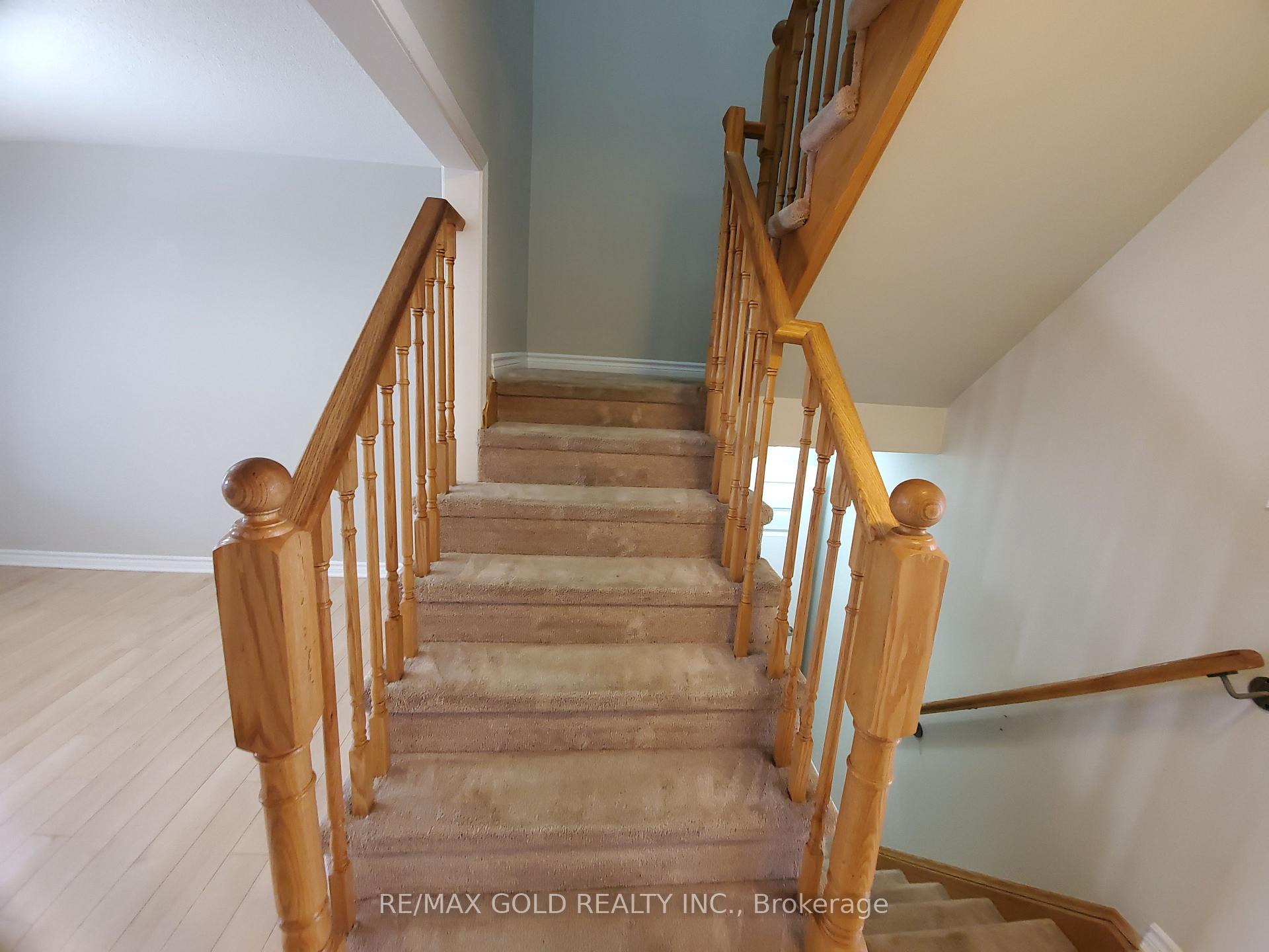 Photo 4 of 47 lothbury Drive, Brampton, Northwest Brampton — HOMEH