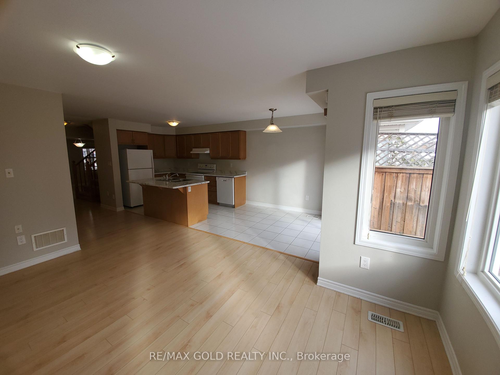 Photo 9 of 47 lothbury Drive, Brampton, Northwest Brampton — HOMEH
