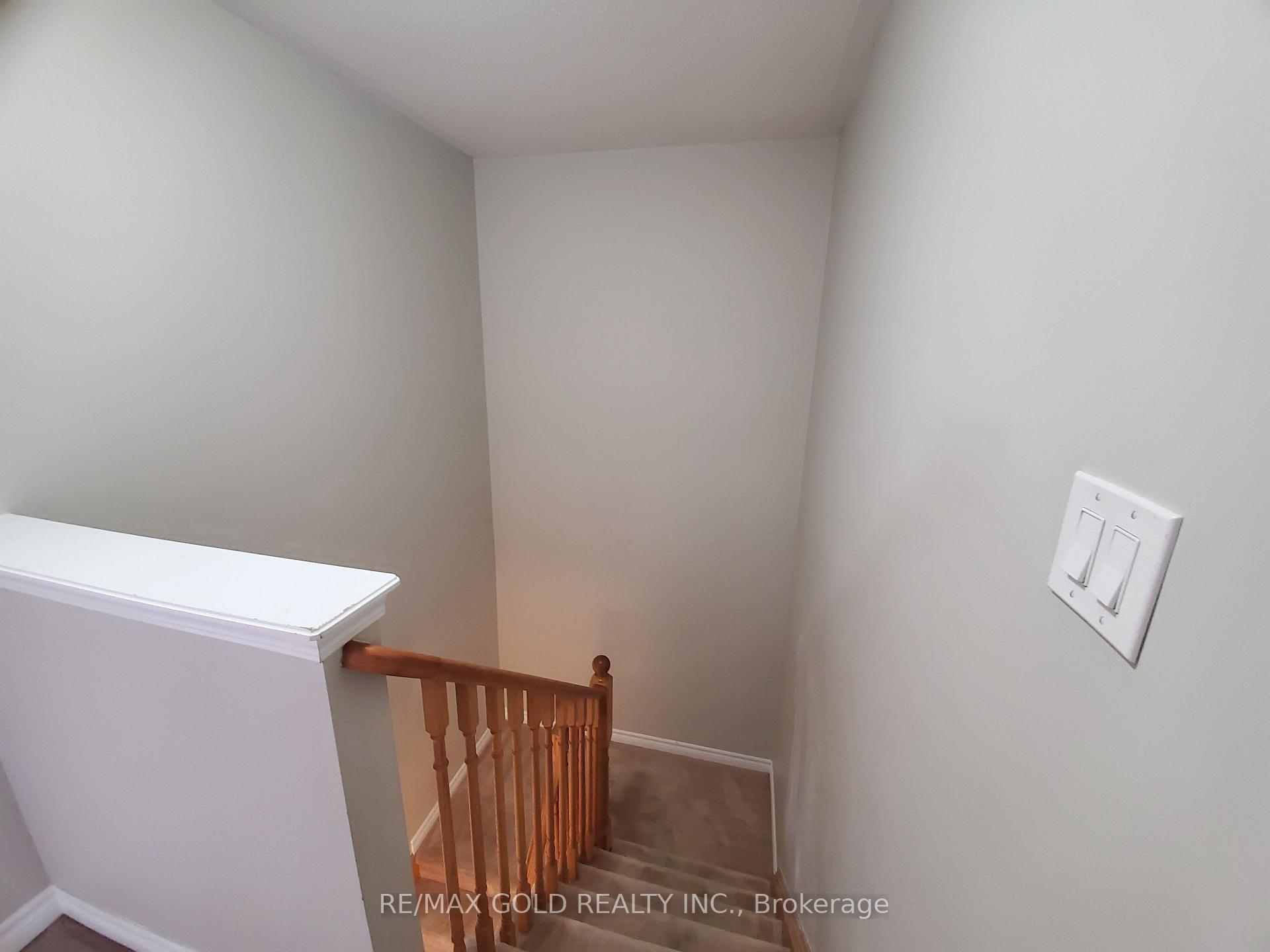 Photo 10 of 47 lothbury Drive, Brampton, Northwest Brampton — HOMEH