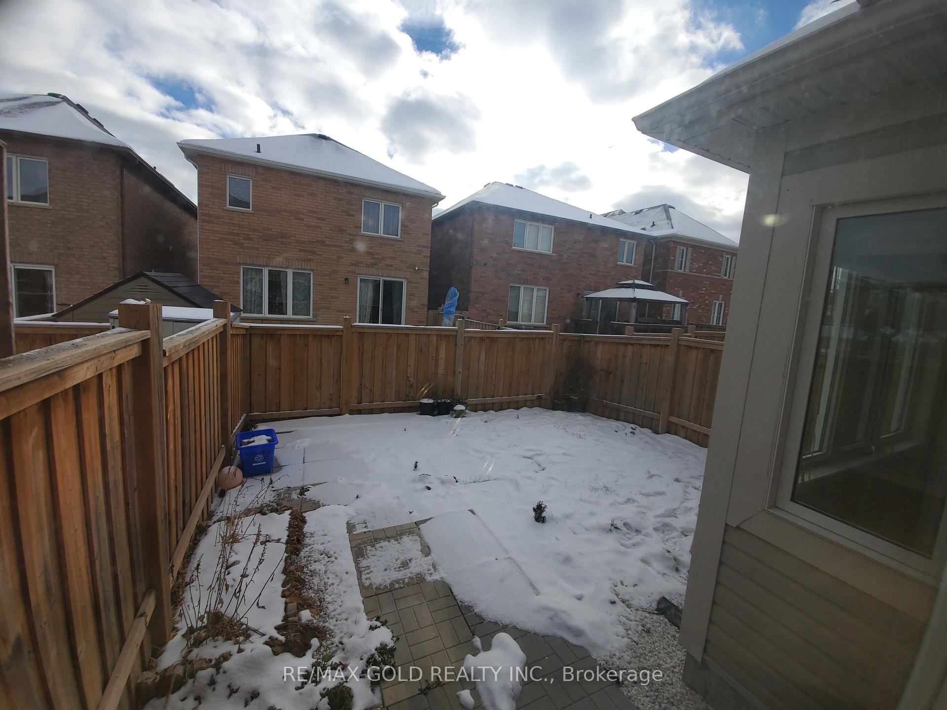 Photo 13 of 47 lothbury Drive, Brampton, Northwest Brampton — HOMEH