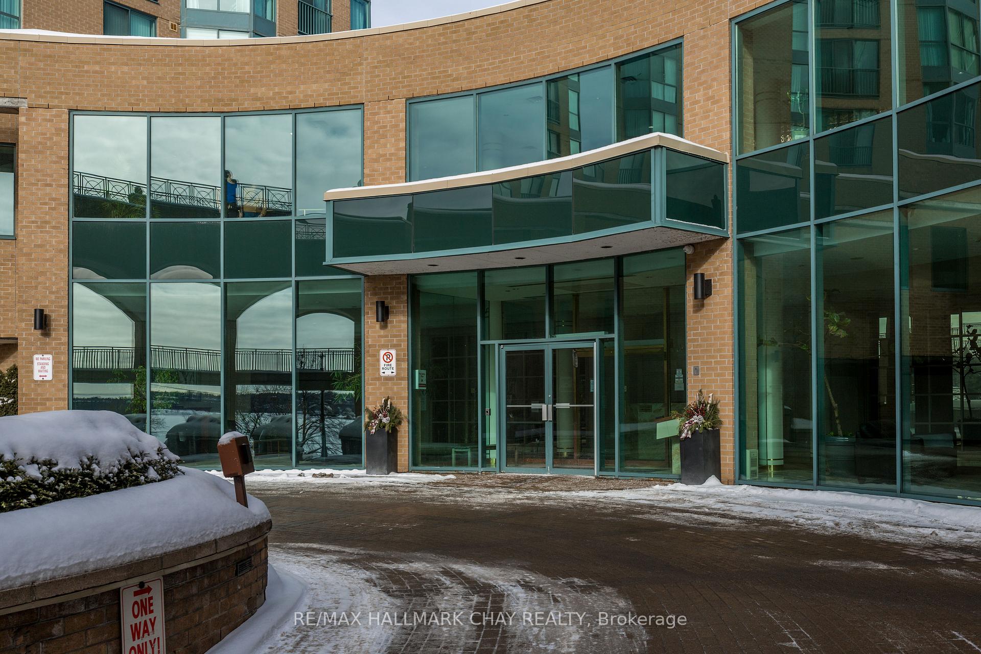 Photo 5 of Unit 1003, 150 Dunlop Street E, Barrie, City Centre — HOMEH