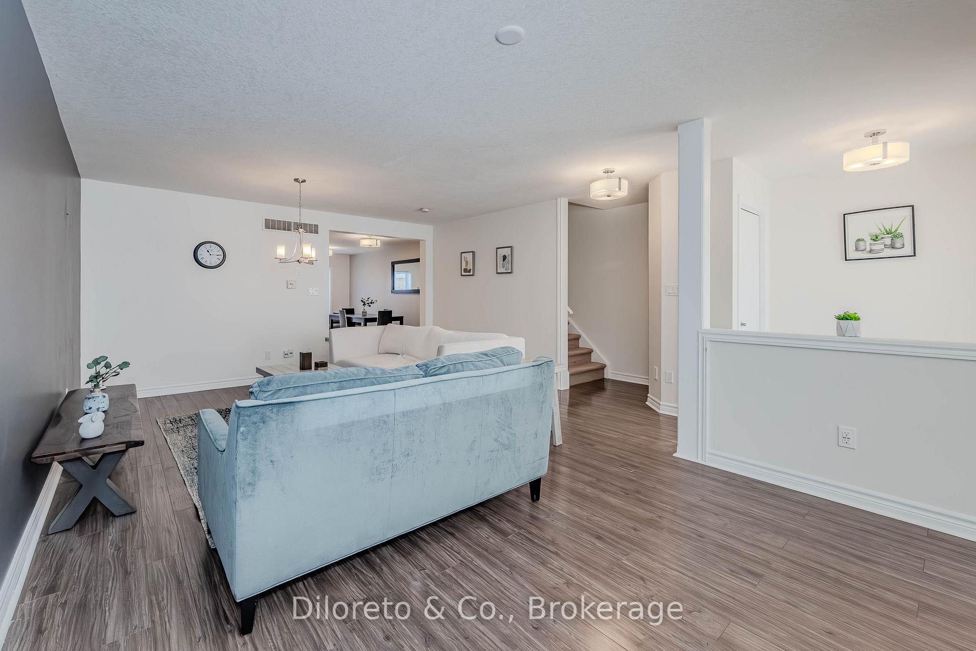 Photo 8 of Unit 46, 20 Shackleton Drive, Guelph, Grange Road — HOMEH