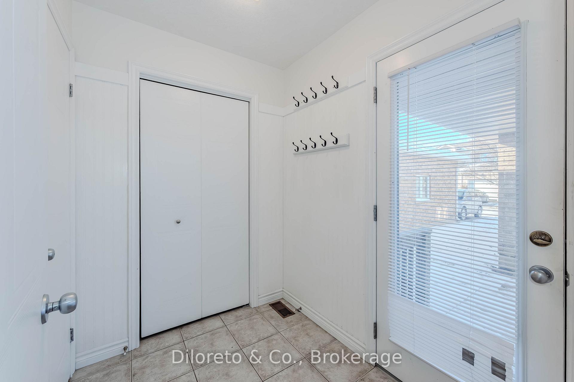Photo 16 of Unit 46, 20 Shackleton Drive, Guelph, Grange Road — HOMEH