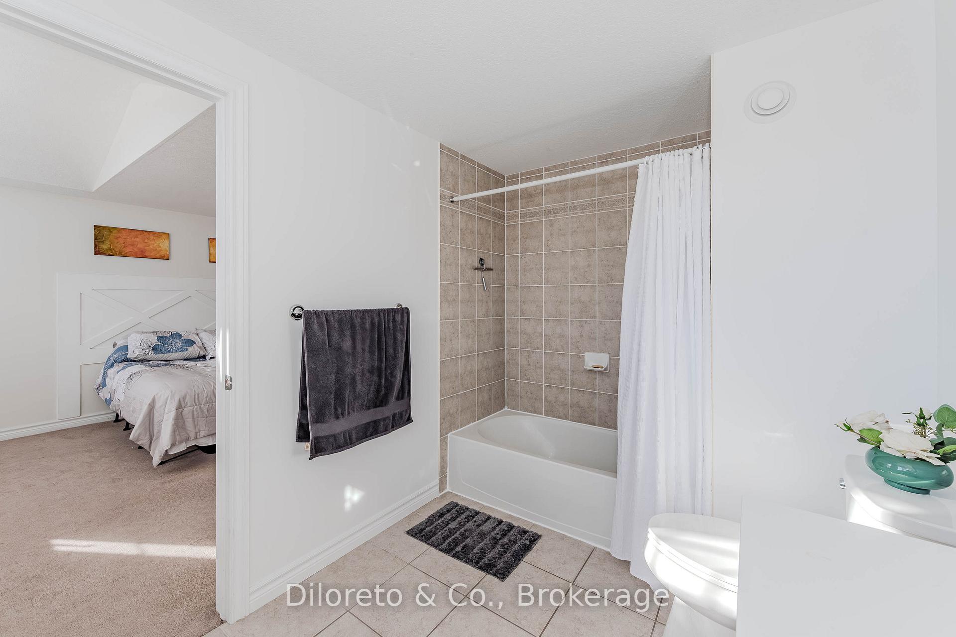 Photo 24 of Unit 46, 20 Shackleton Drive, Guelph, Grange Road — HOMEH