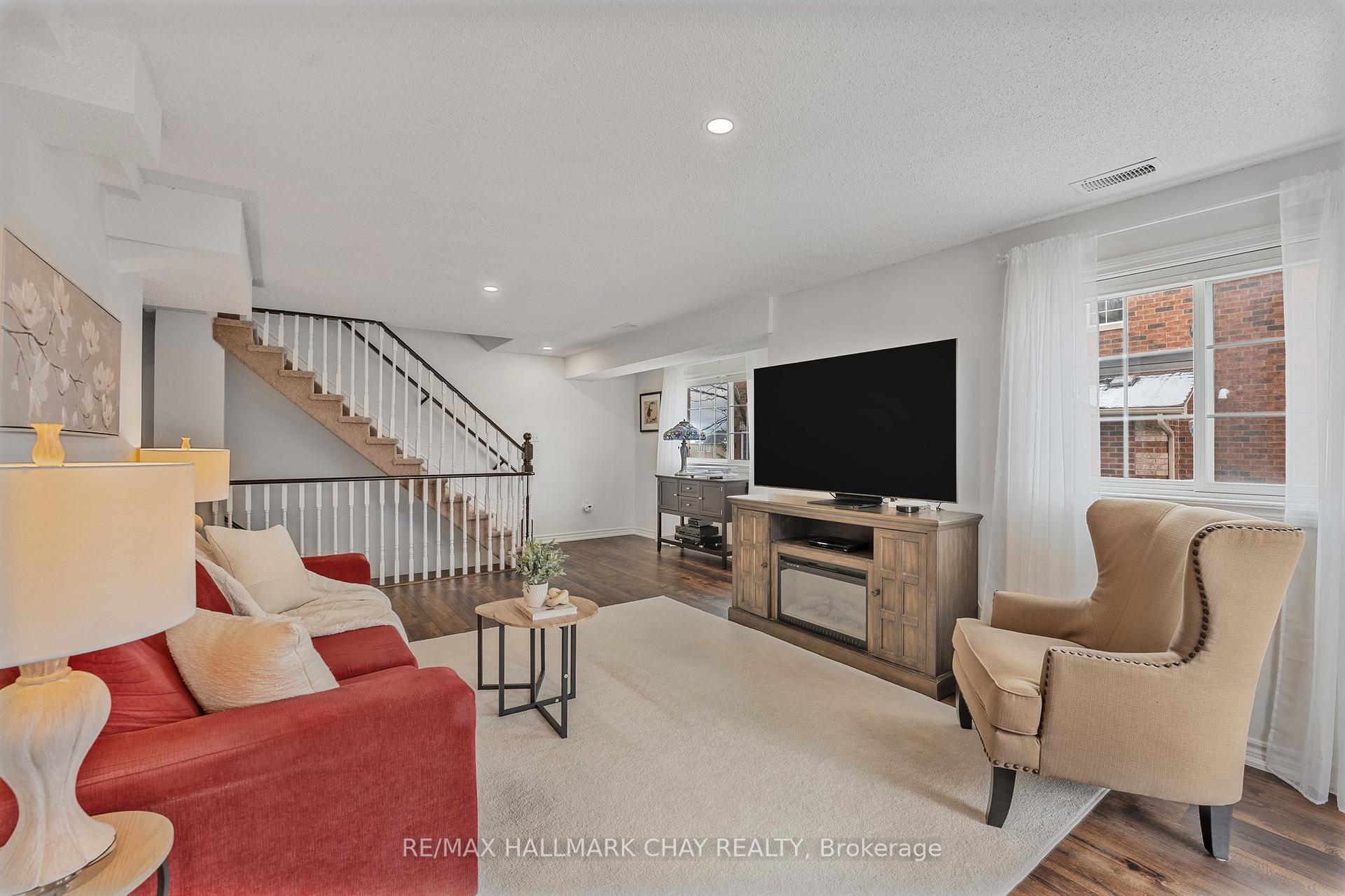 Photo 10 of Unit 6, 83 Goodwin Drive, Barrie, Painswick South — HOMEH