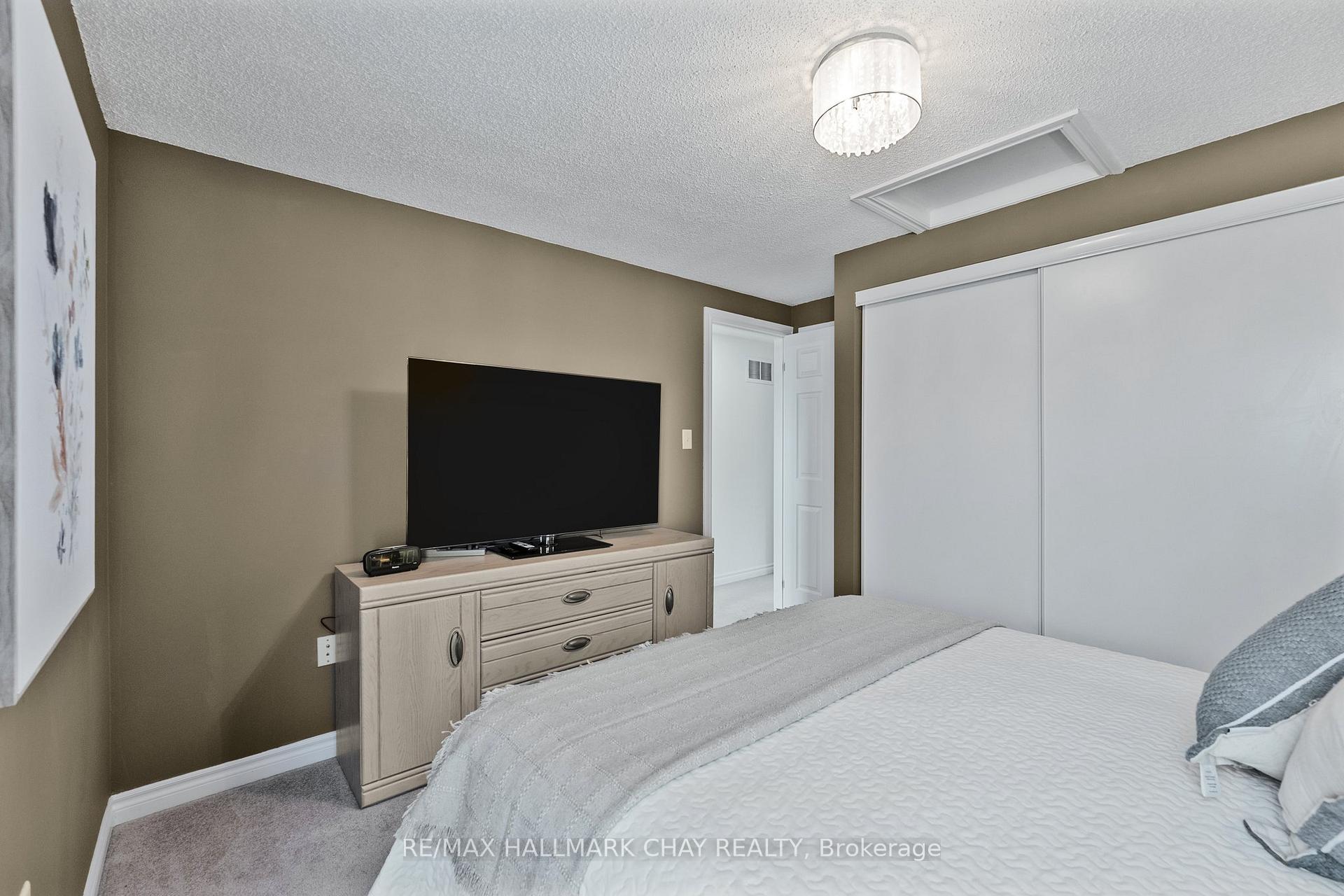 Photo 13 of Unit 6, 83 Goodwin Drive, Barrie, Painswick South — HOMEH
