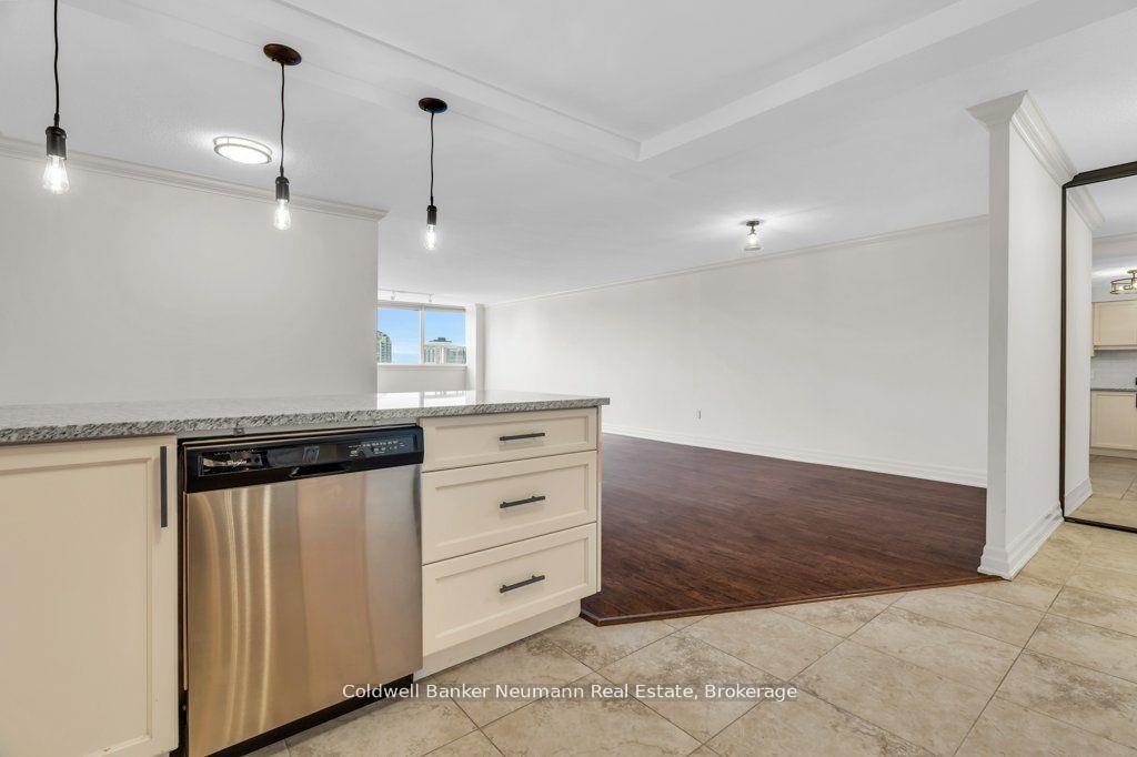 Photo 10 of Unit 606, 55 Yarmouth Street, Guelph, Downtown — HOMEH