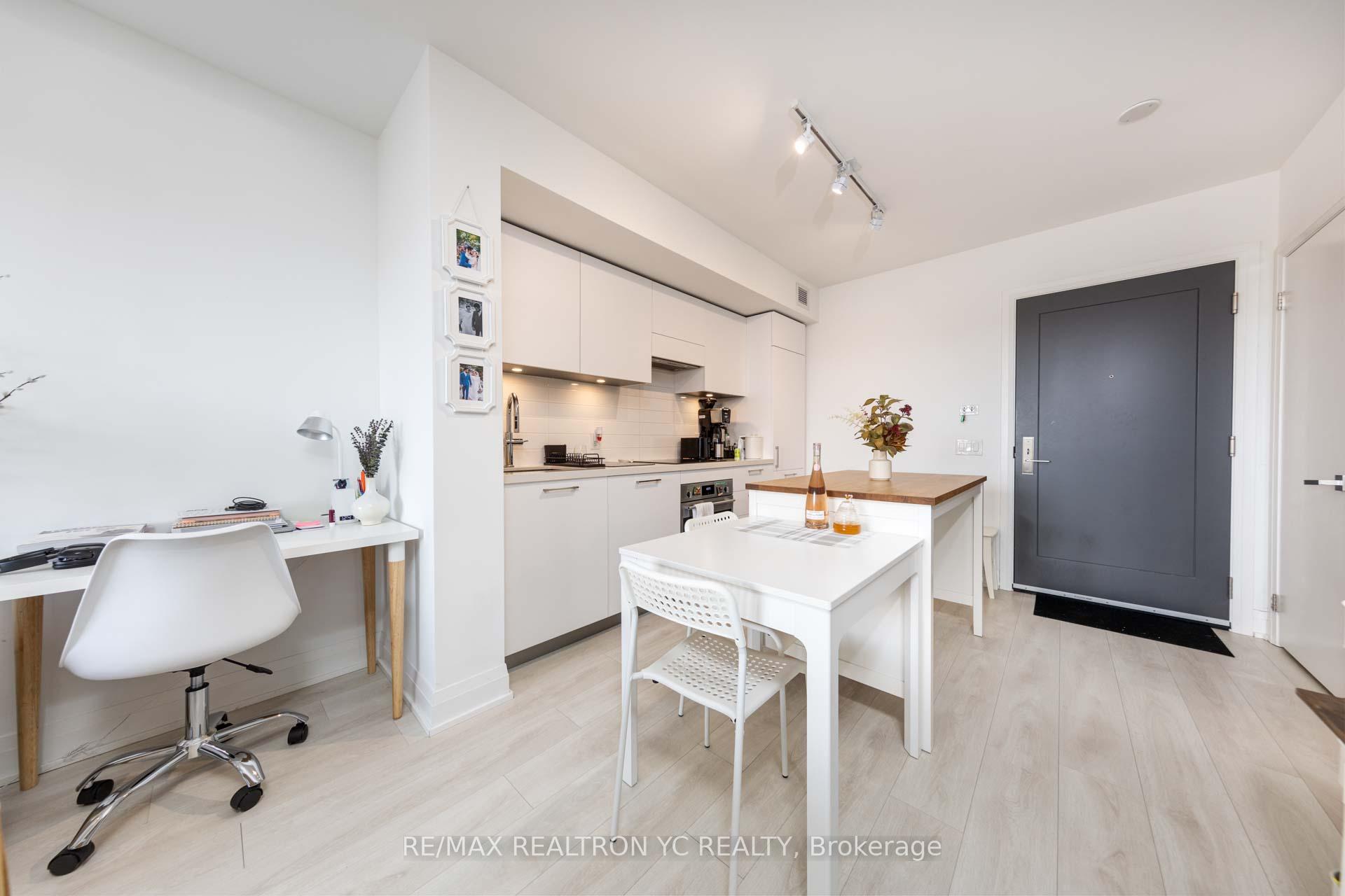 Photo 6 of Unit 624, 33 Frederick Todd Way, Toronto, Thorncliffe Park — HOMEH