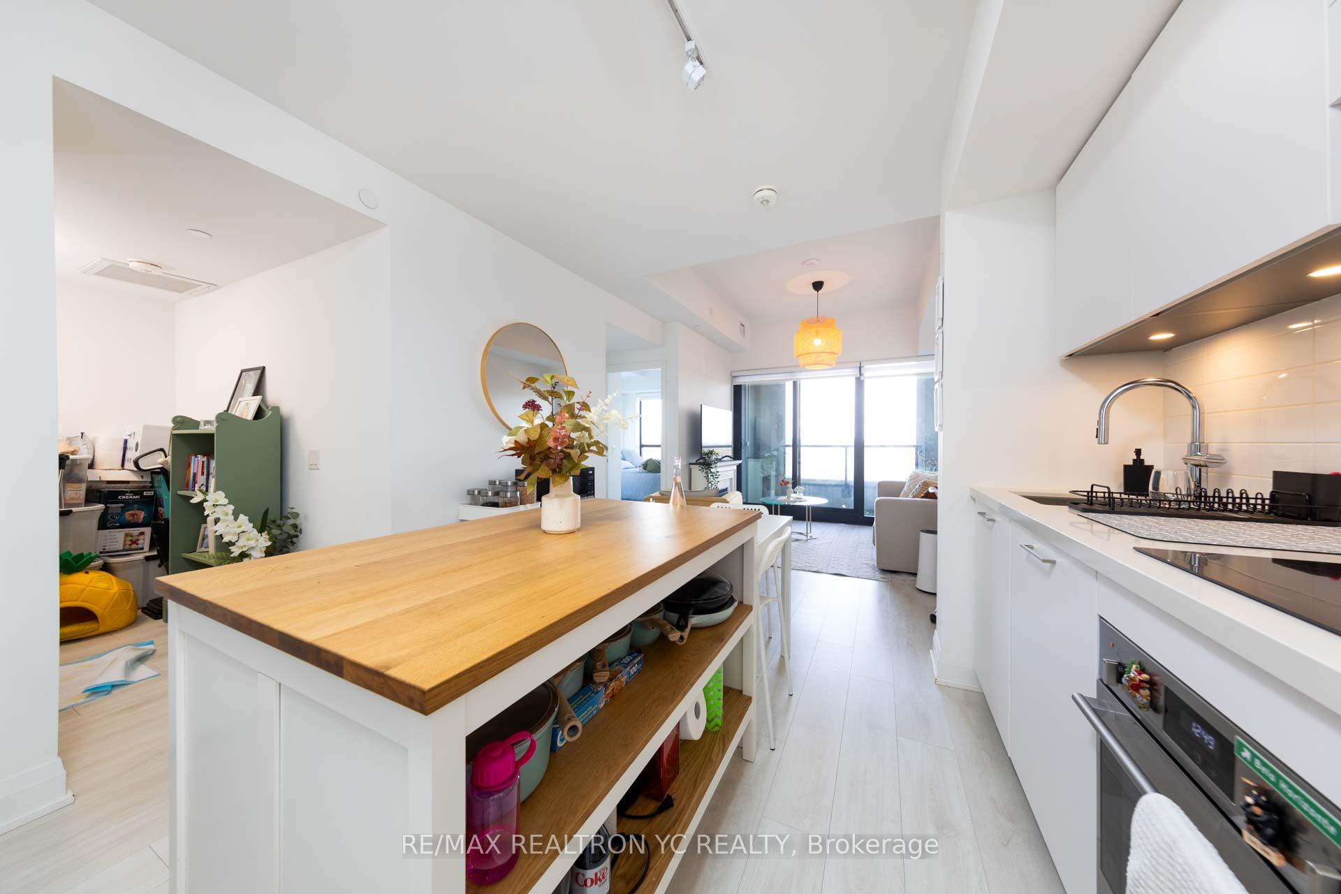Photo 8 of Unit 624, 33 Frederick Todd Way, Toronto, Thorncliffe Park — HOMEH