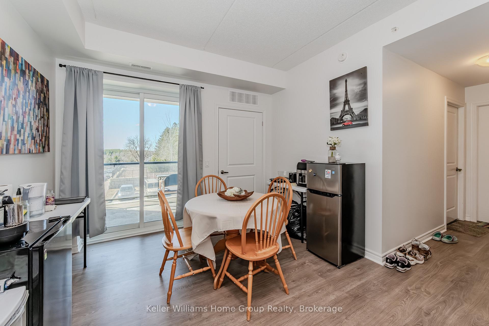 Photo 6 of Unit 202, 1284 Gordon Street, Guelph, Kortright East — HOMEH