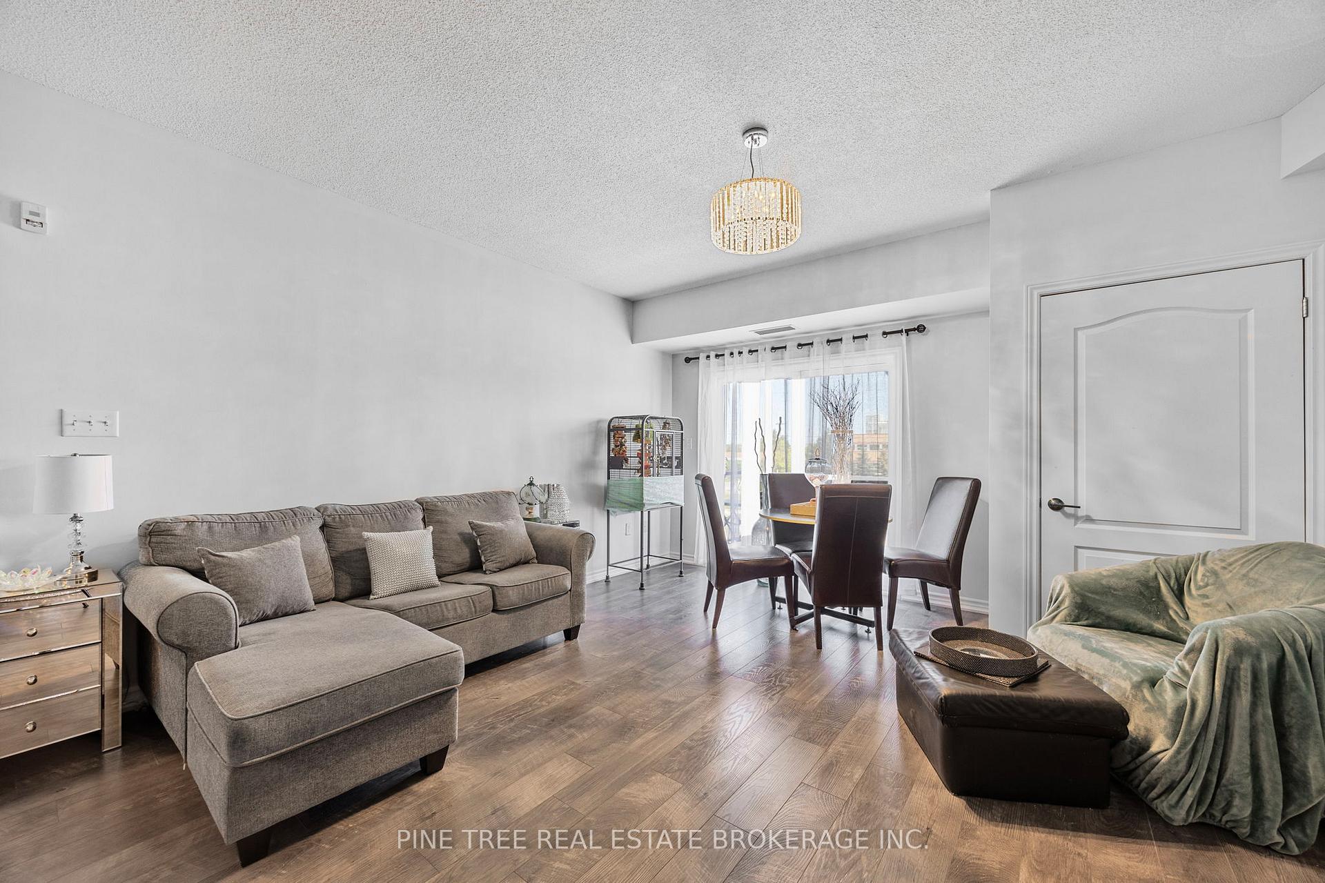 Photo 10 of Unit 205, 720 Yonge Street, Barrie, Painswick South — HOMEH