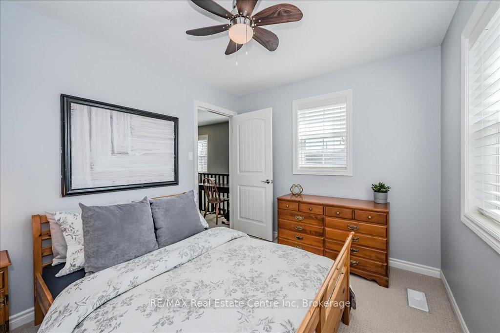 Photo 12 of Unit 16, 100 Frederick Drive, Guelph, Pineridge/Westminster Woods — HOMEH