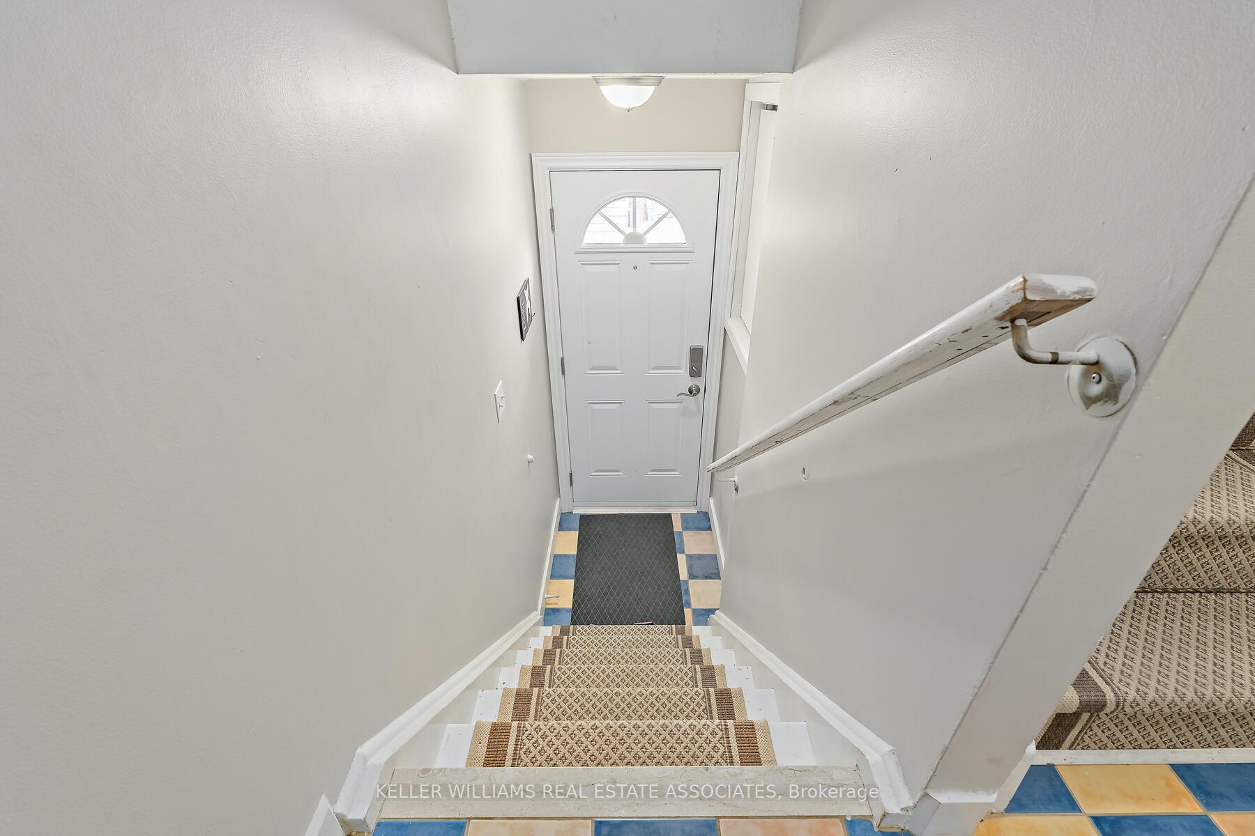 Photo 4 of 49A Wylie Circle, Halton Hills, Georgetown — HOMEH