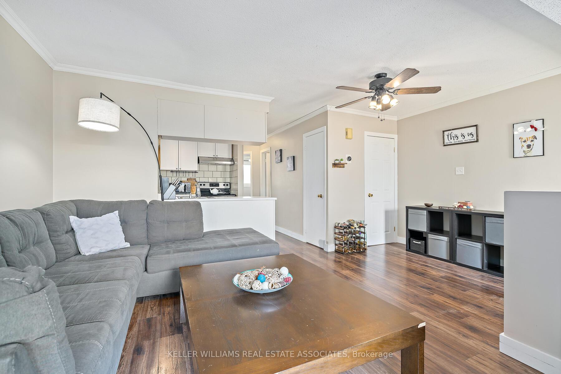 Photo 9 of 49A Wylie Circle, Halton Hills, Georgetown — HOMEH