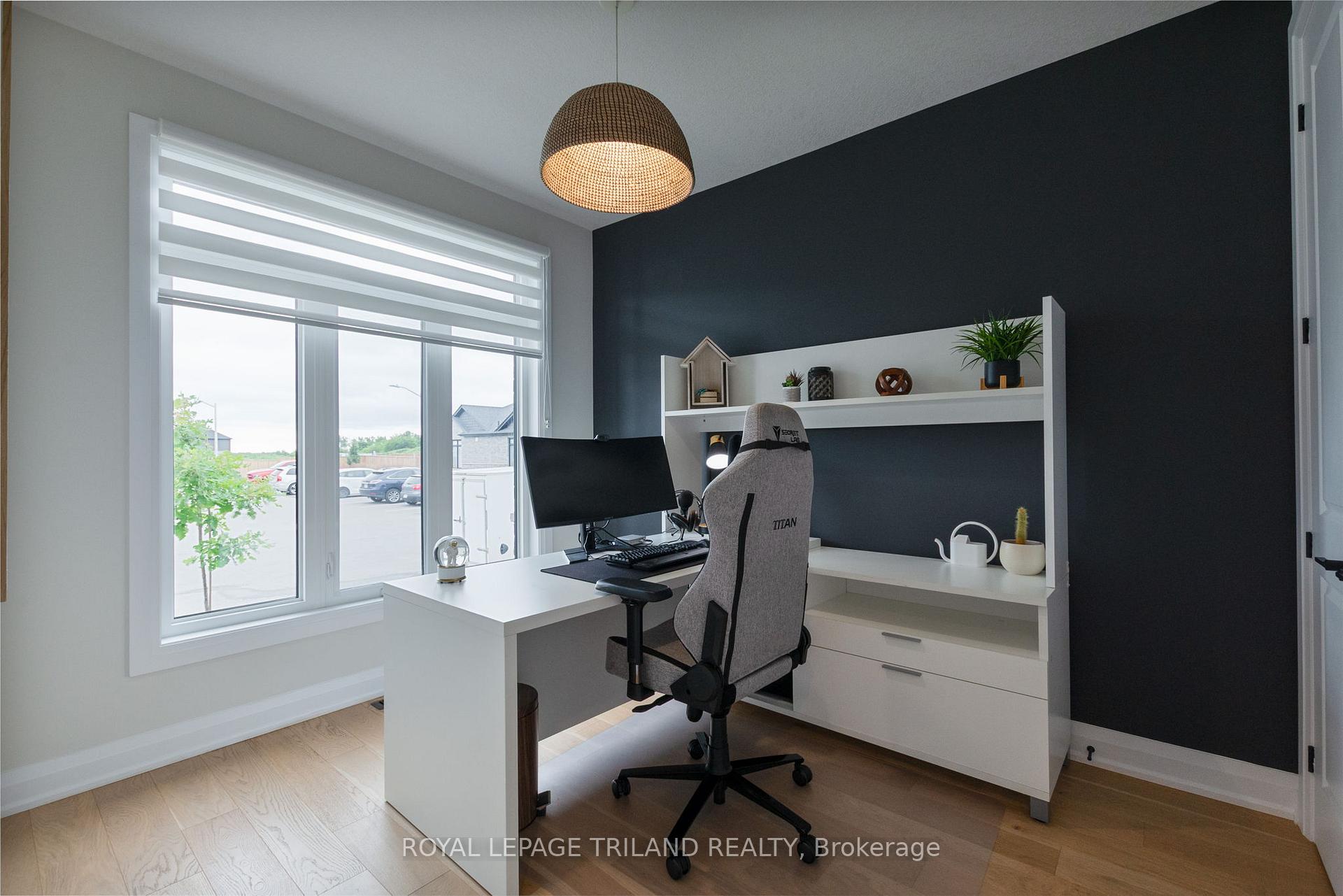 Photo 4 of Unit 2, 383 Daventry Way, Middlesex Centre, Kilworth — HOMEH