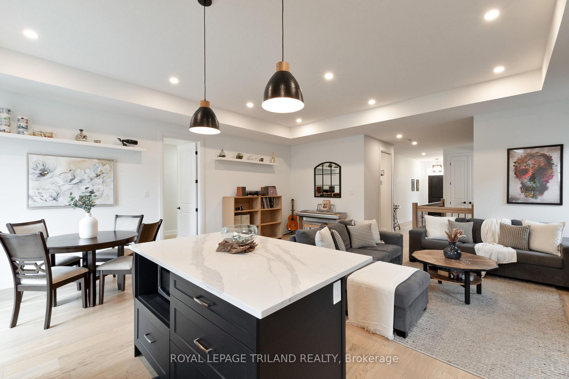 Photo 15 of Unit 2, 383 Daventry Way, Middlesex Centre, Kilworth — HOMEH