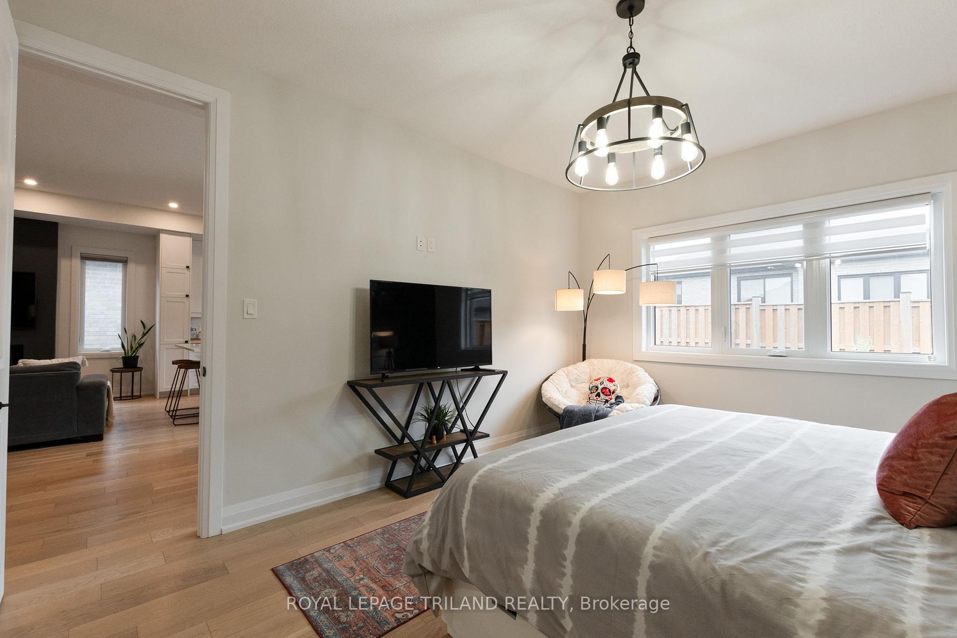Photo 19 of Unit 2, 383 Daventry Way, Middlesex Centre, Kilworth — HOMEH