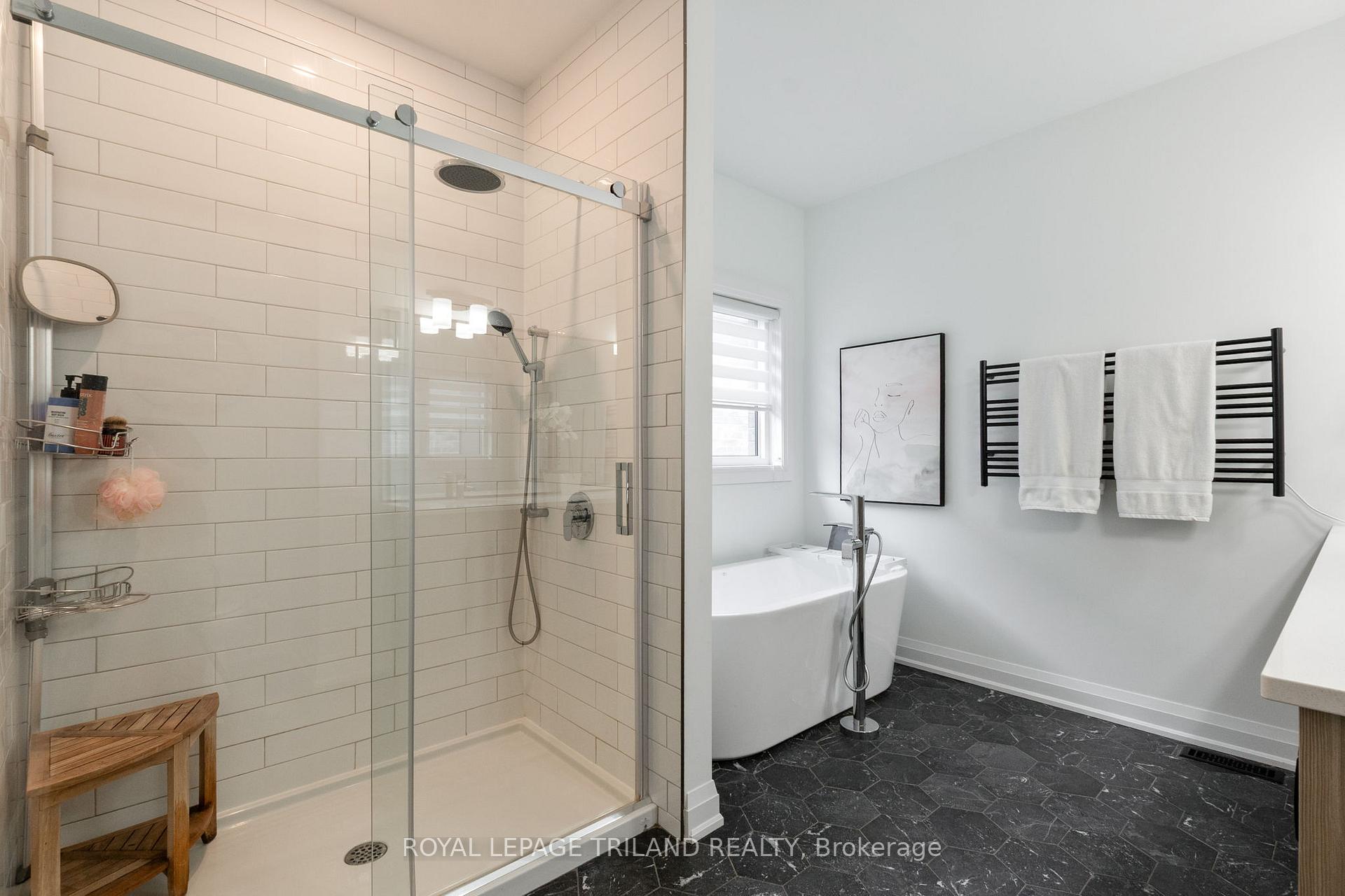 Photo 22 of Unit 2, 383 Daventry Way, Middlesex Centre, Kilworth — HOMEH