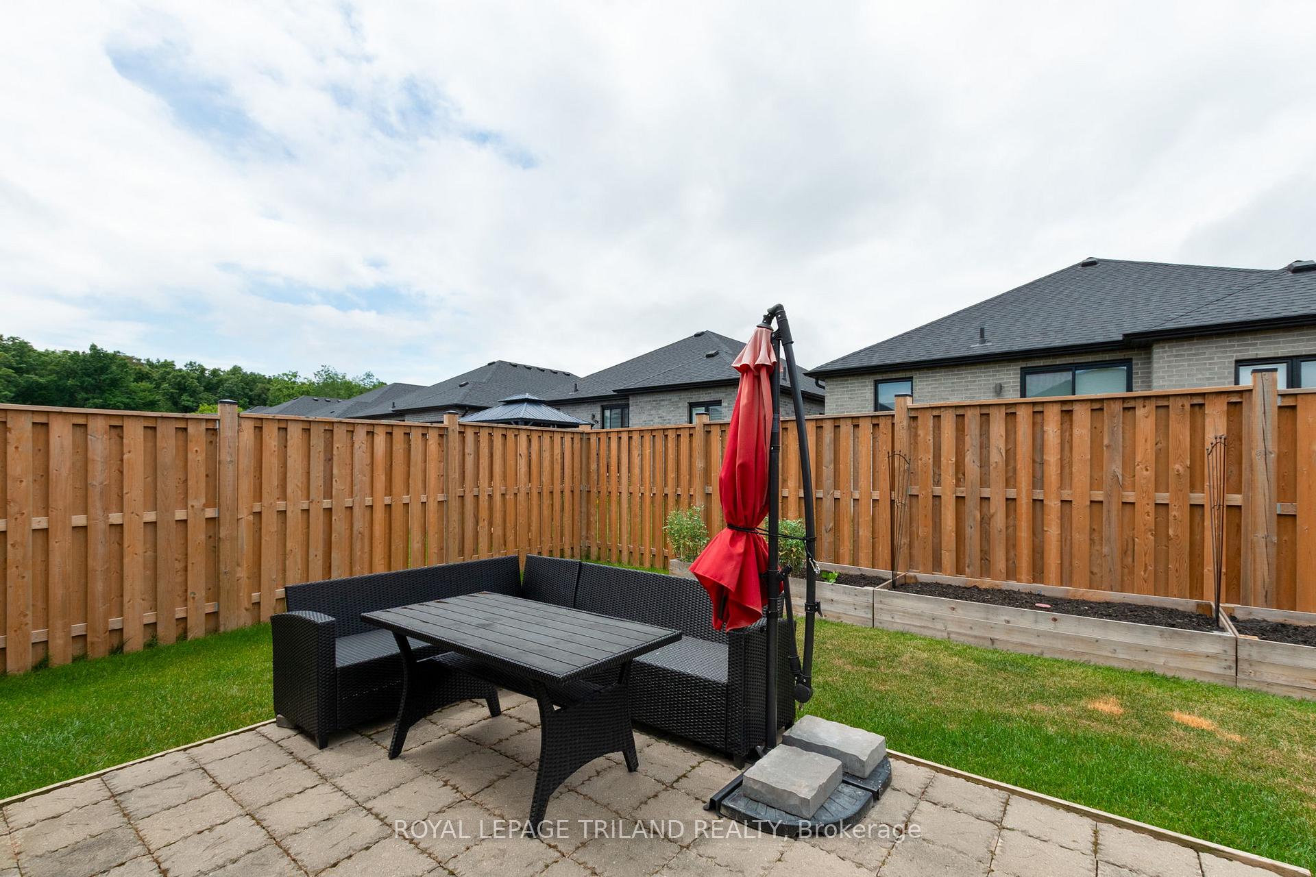 Photo 27 of Unit 2, 383 Daventry Way, Middlesex Centre, Kilworth — HOMEH