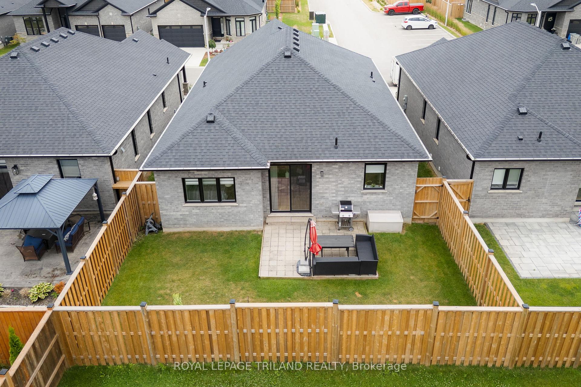 Photo 31 of Unit 2, 383 Daventry Way, Middlesex Centre, Kilworth — HOMEH
