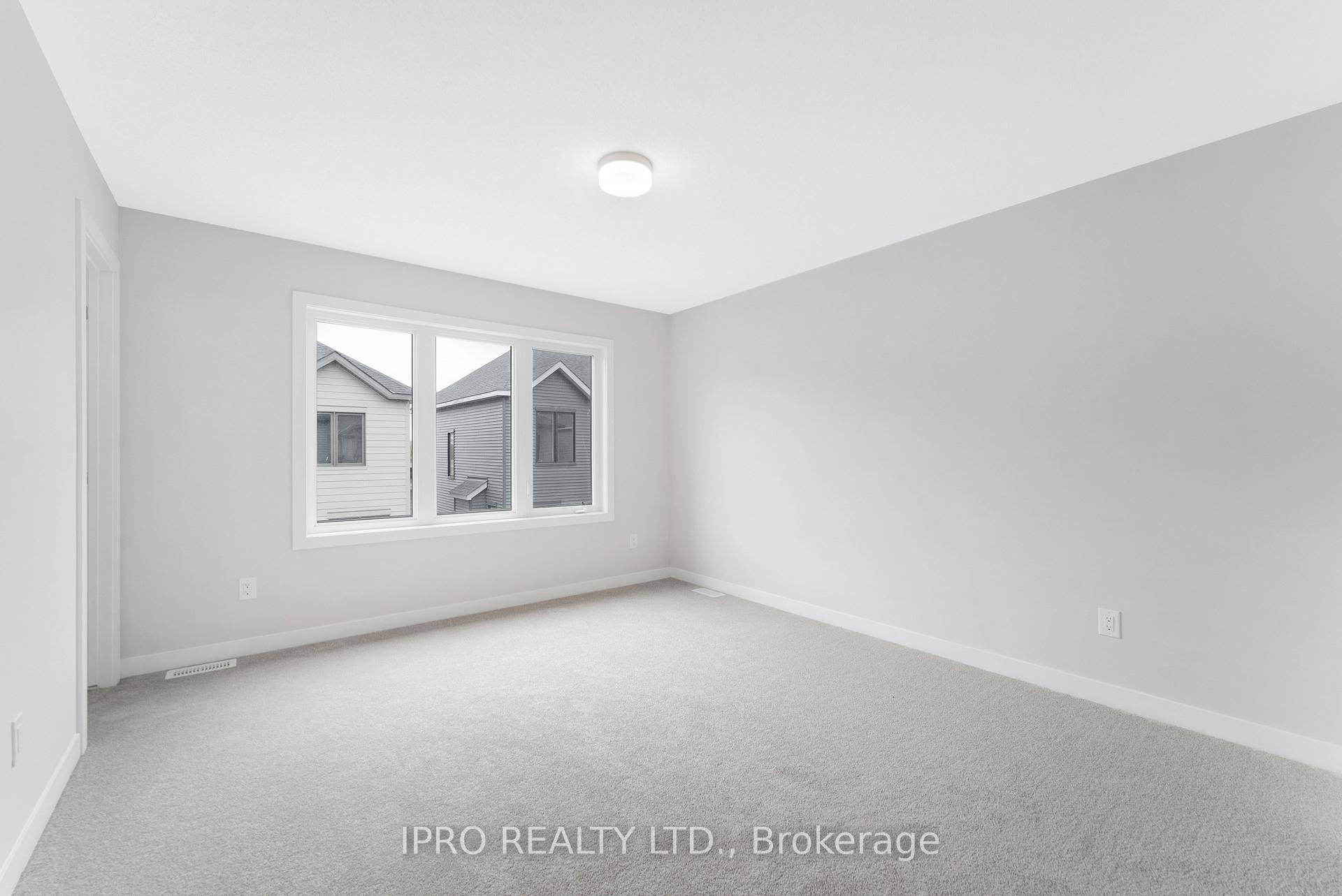 Photo 16 of 347 Peninsula Road, Ottawa, Barrhaven - Heritage Park — HOMEH