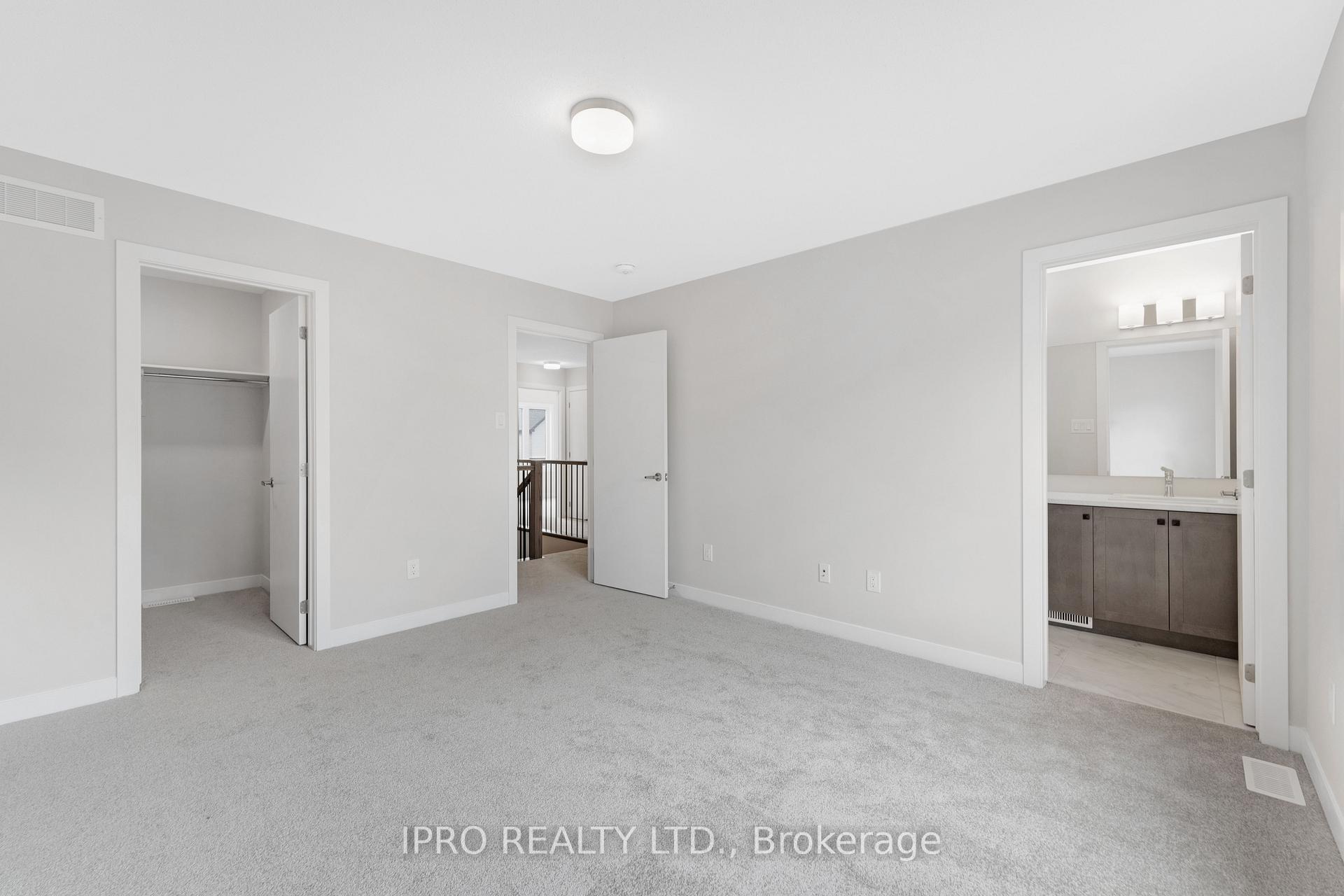 Photo 18 of 347 Peninsula Road, Ottawa, Barrhaven - Heritage Park — HOMEH