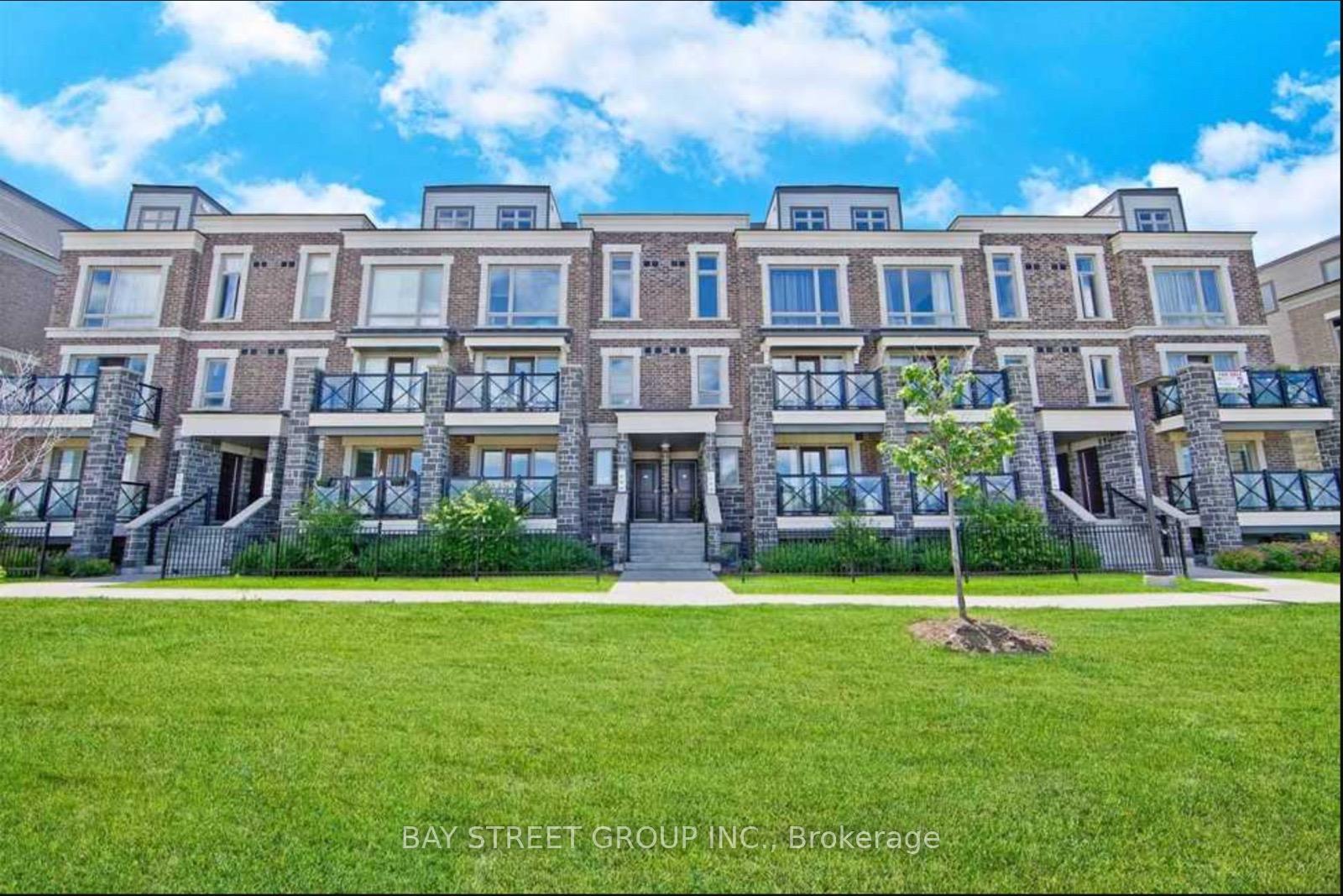Front of Unit 311, 20 Dunsheath Way
