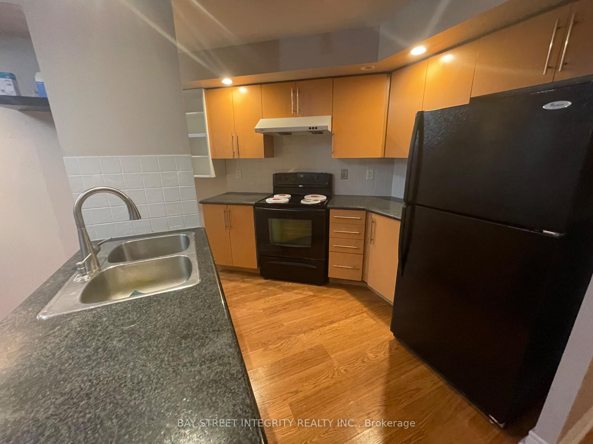 Photo 5 of Unit 613, 33 Cox Boulevard, Markham, Unionville — HOMEH