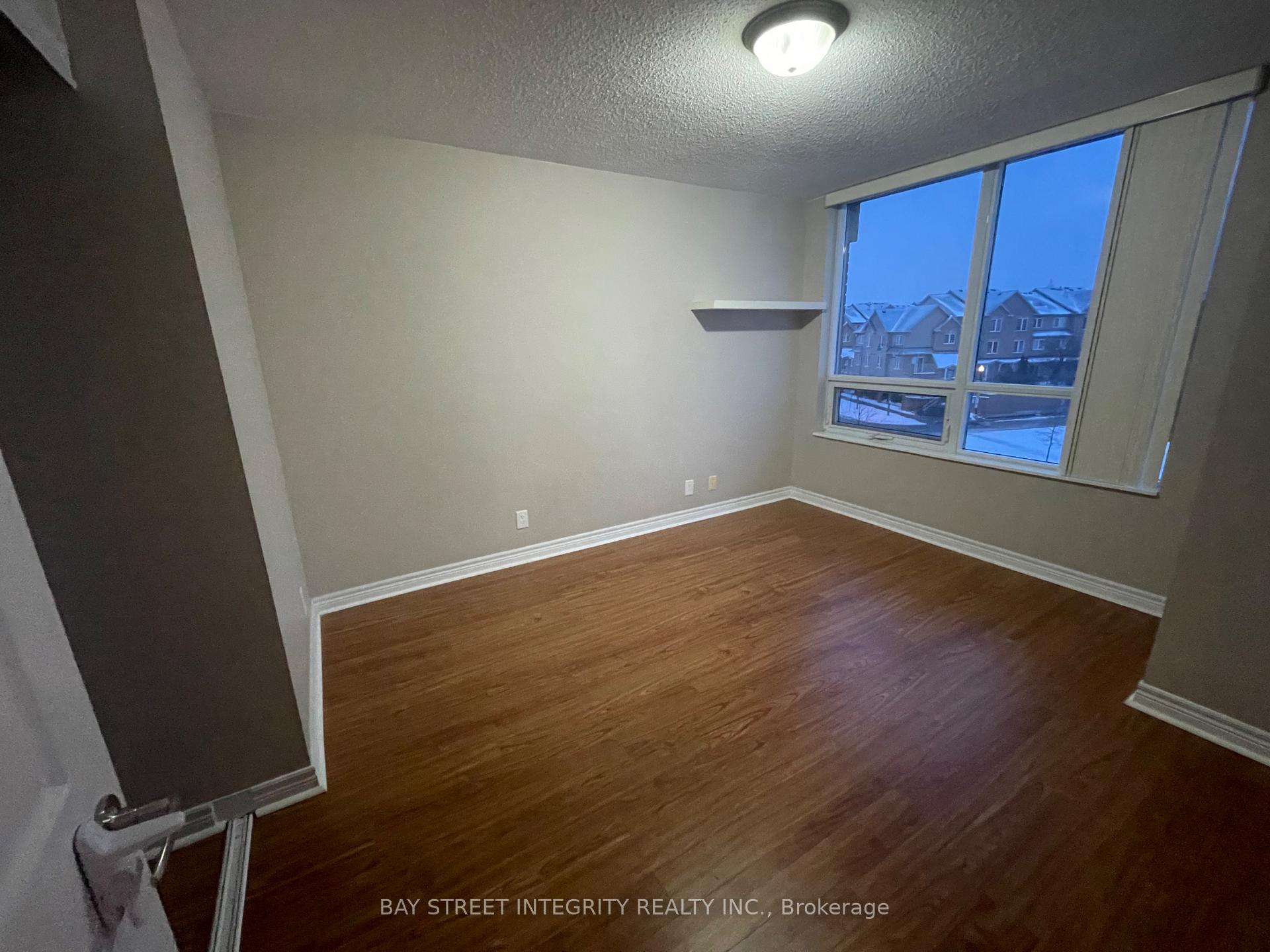 Photo 10 of Unit 613, 33 Cox Boulevard, Markham, Unionville — HOMEH