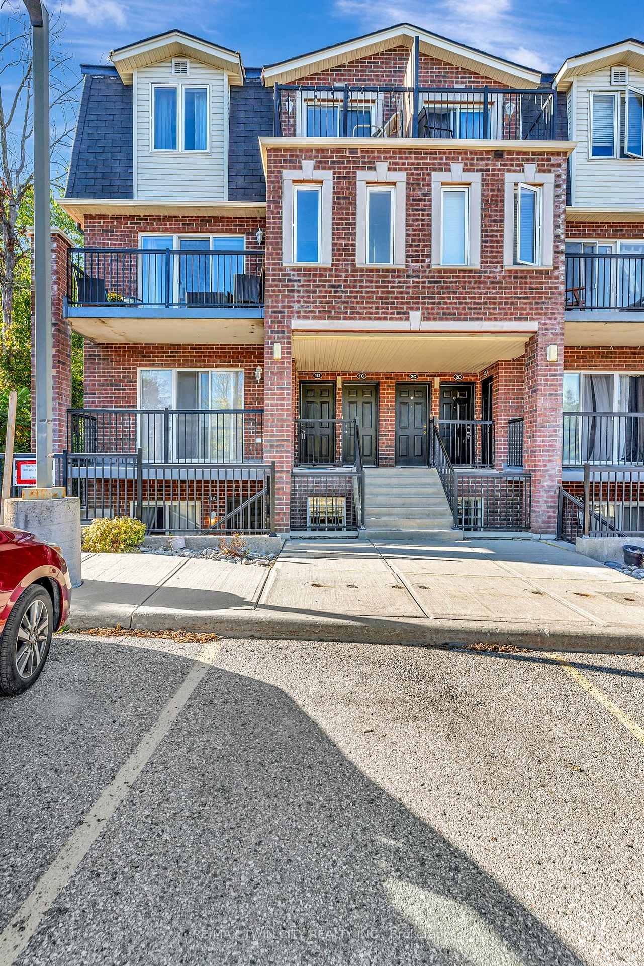 Photo 7 of Unit 1D, 45 Cedarhill Crescent, Kitchener — HOMEH