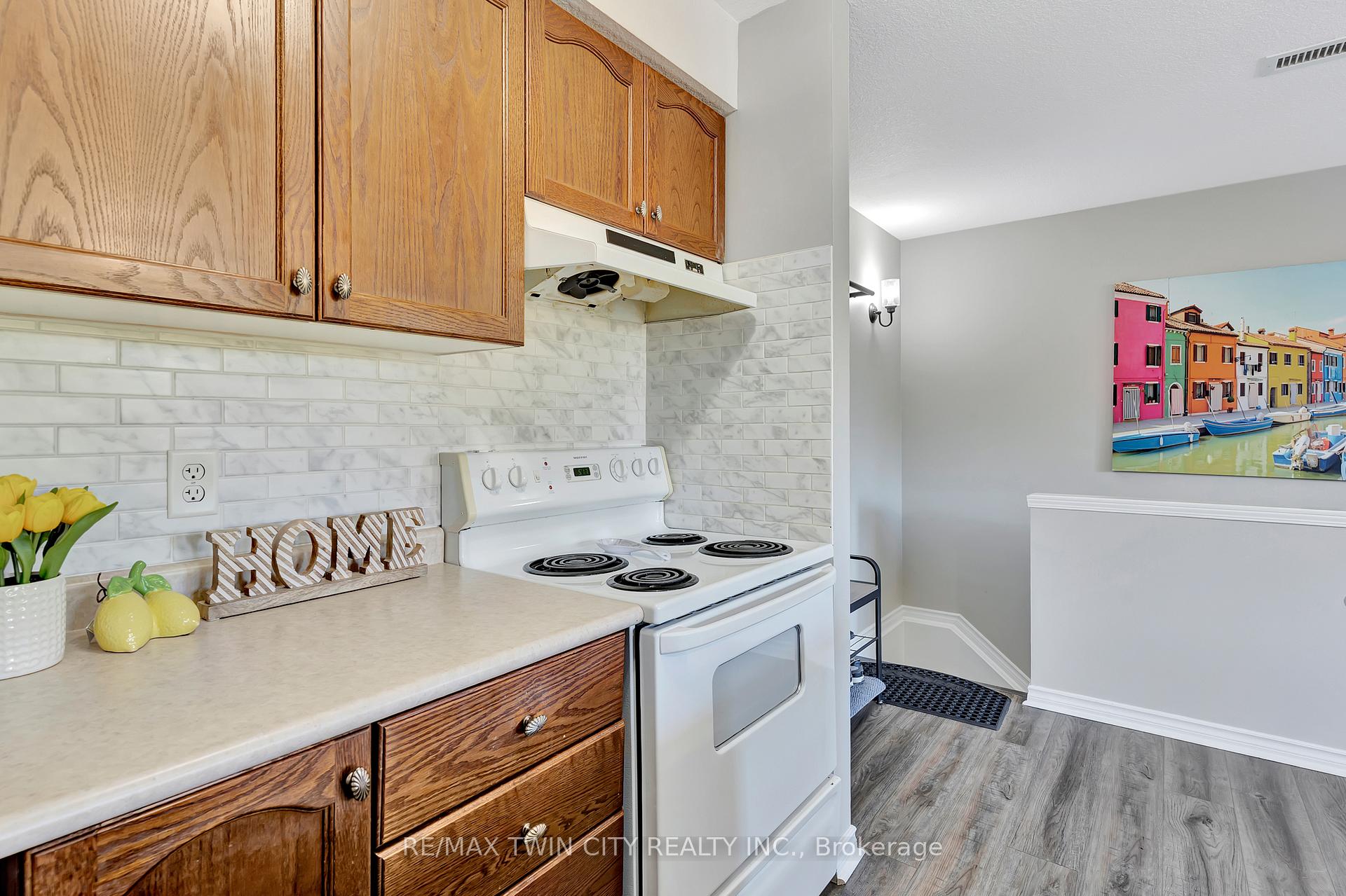 Photo 17 of Unit 1D, 45 Cedarhill Crescent, Kitchener — HOMEH
