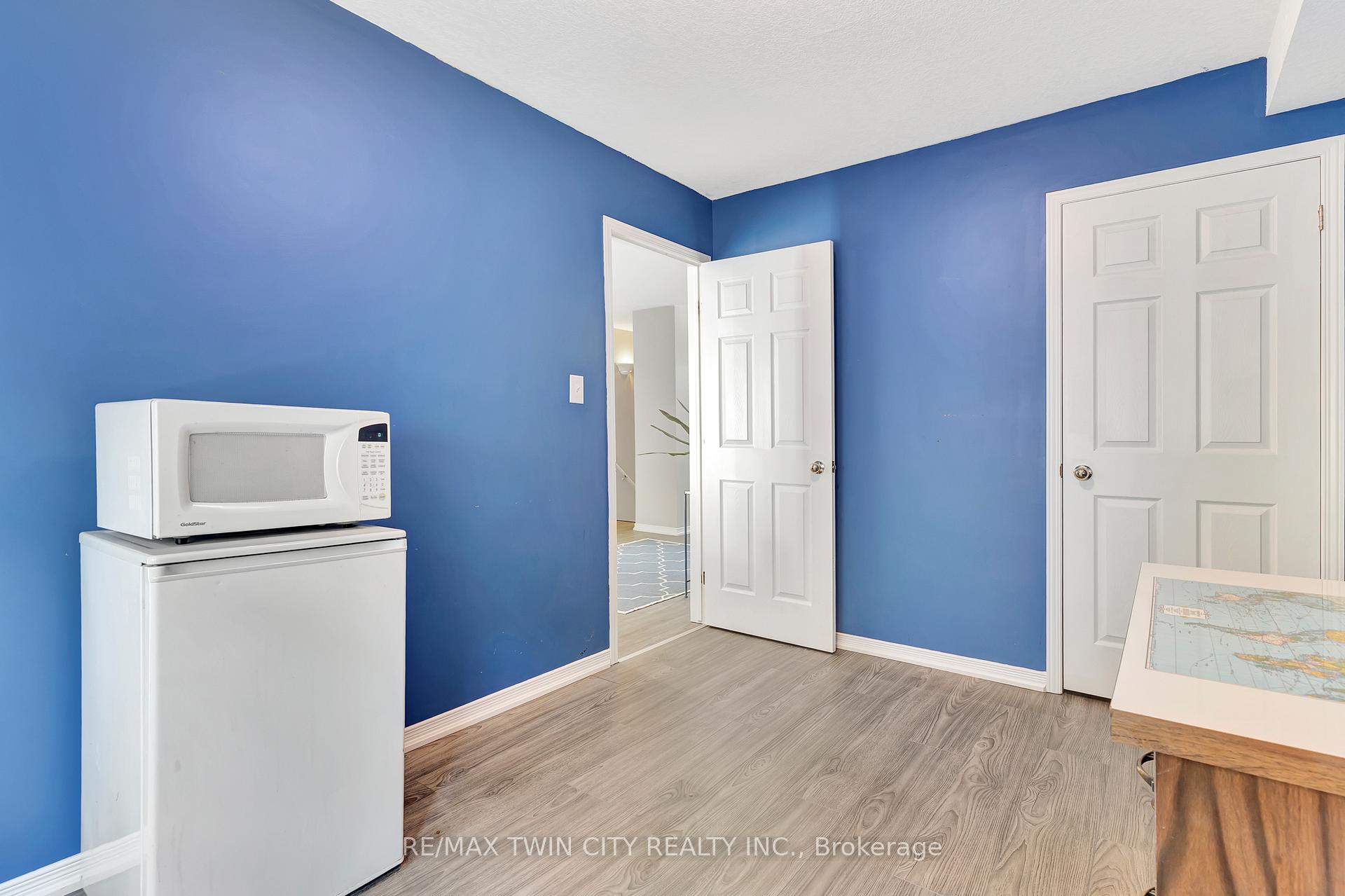 Photo 32 of Unit 1D, 45 Cedarhill Crescent, Kitchener — HOMEH