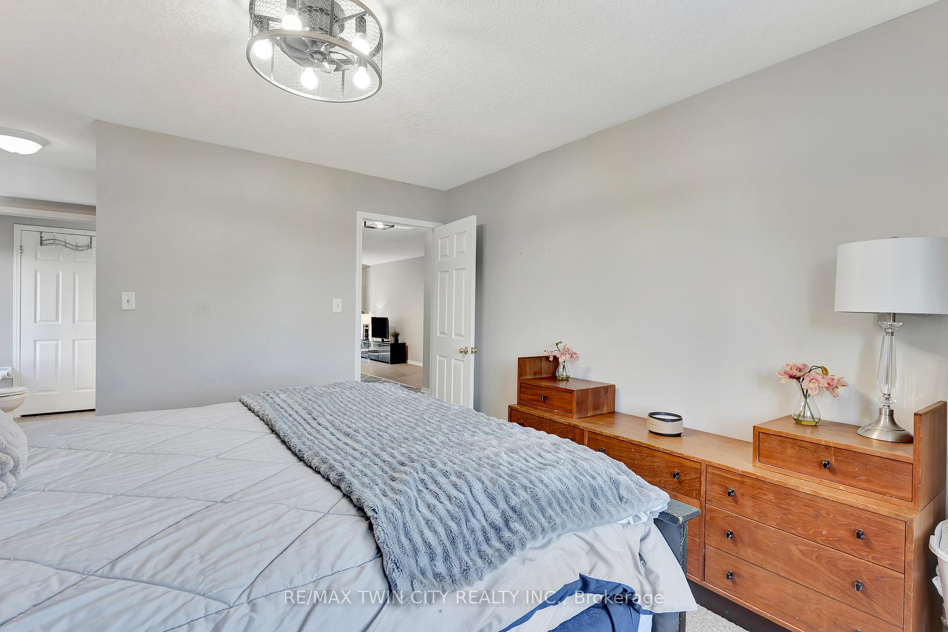 Photo 36 of Unit 1D, 45 Cedarhill Crescent, Kitchener — HOMEH